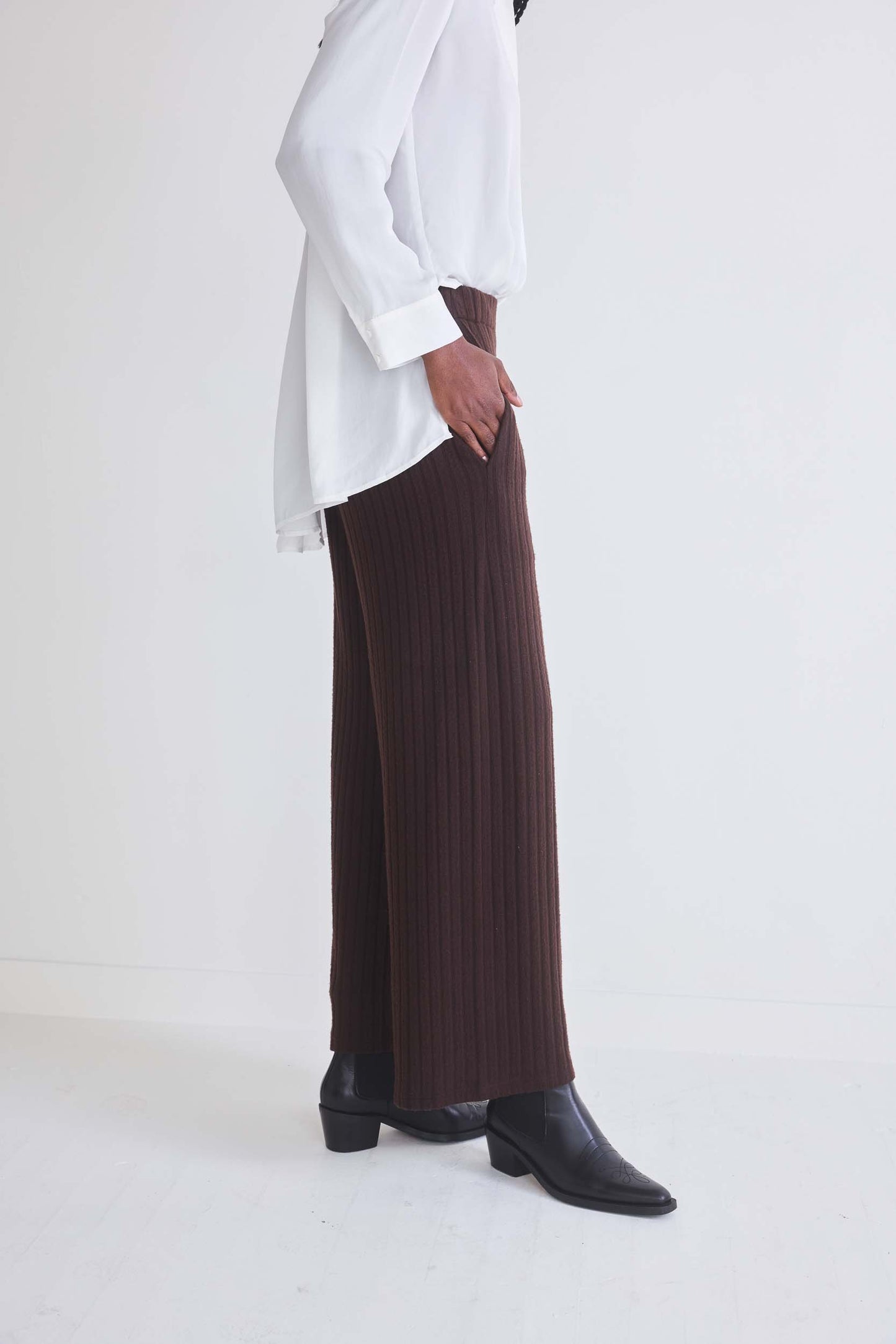 Leisure Flow Ribbed Pants