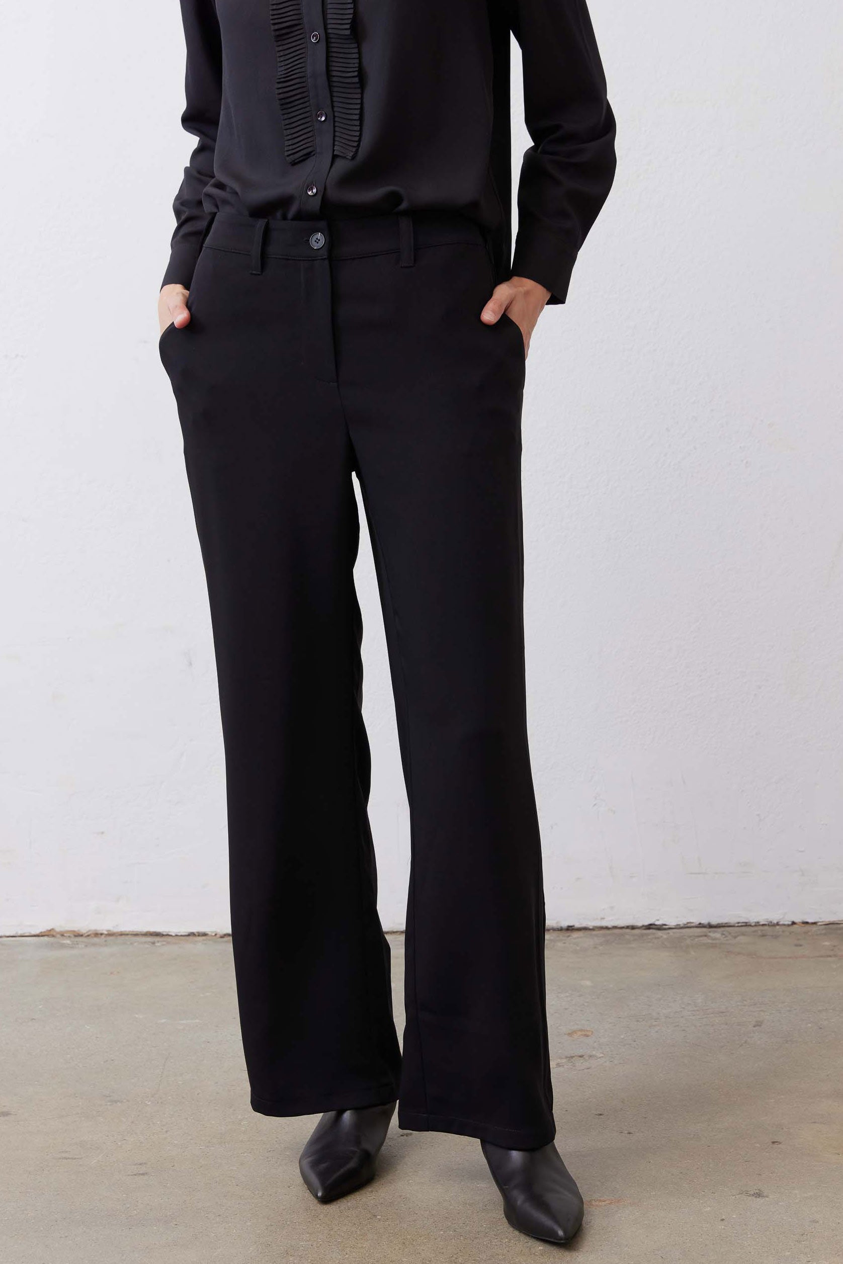 ladies straight leg black dress pants Streamline / 4 these pants transition seamlessly RGroup_AM-PD-10664 Select Color:Rust BCBG Women's Patchwork Chiffon