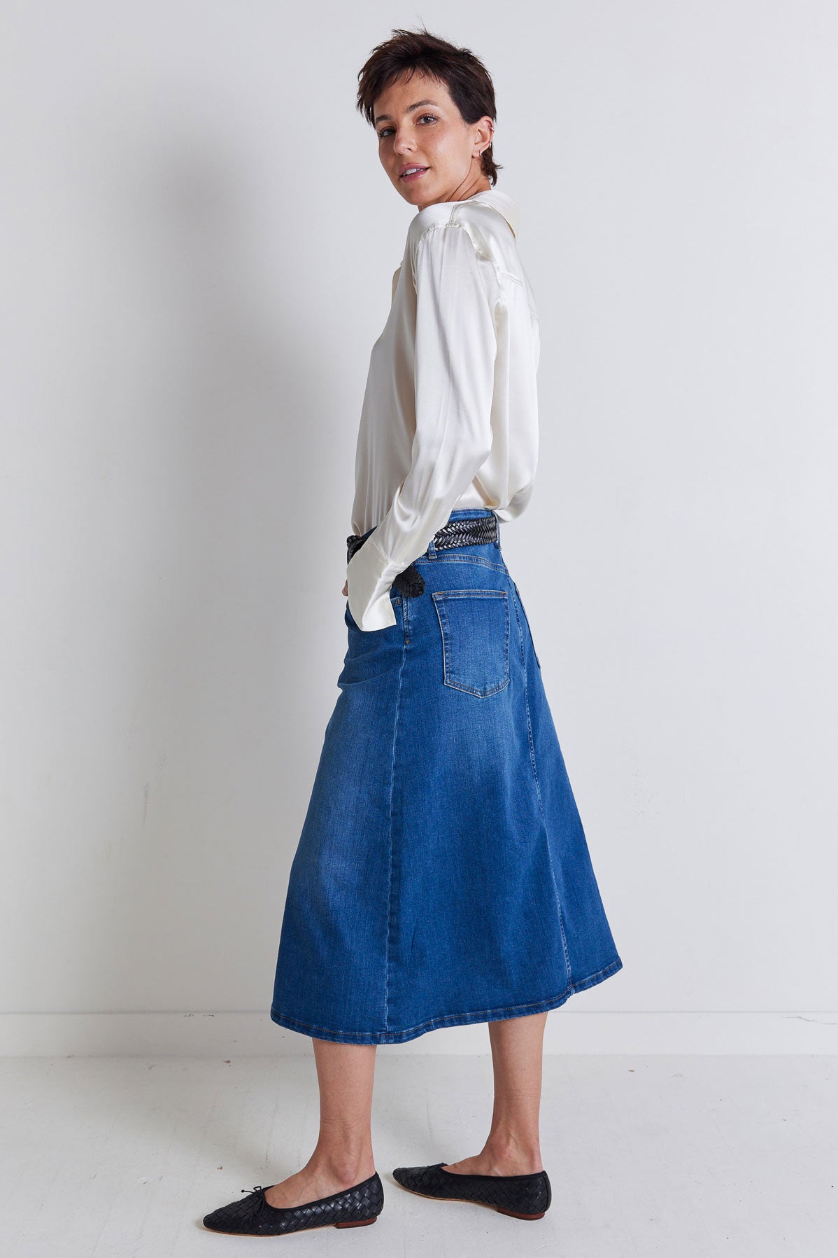 The 90's Denim Midi Skirt