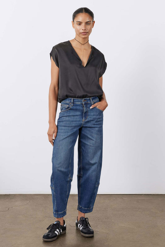 Black washable silk top with V-neck and short sleeves, relaxed fit