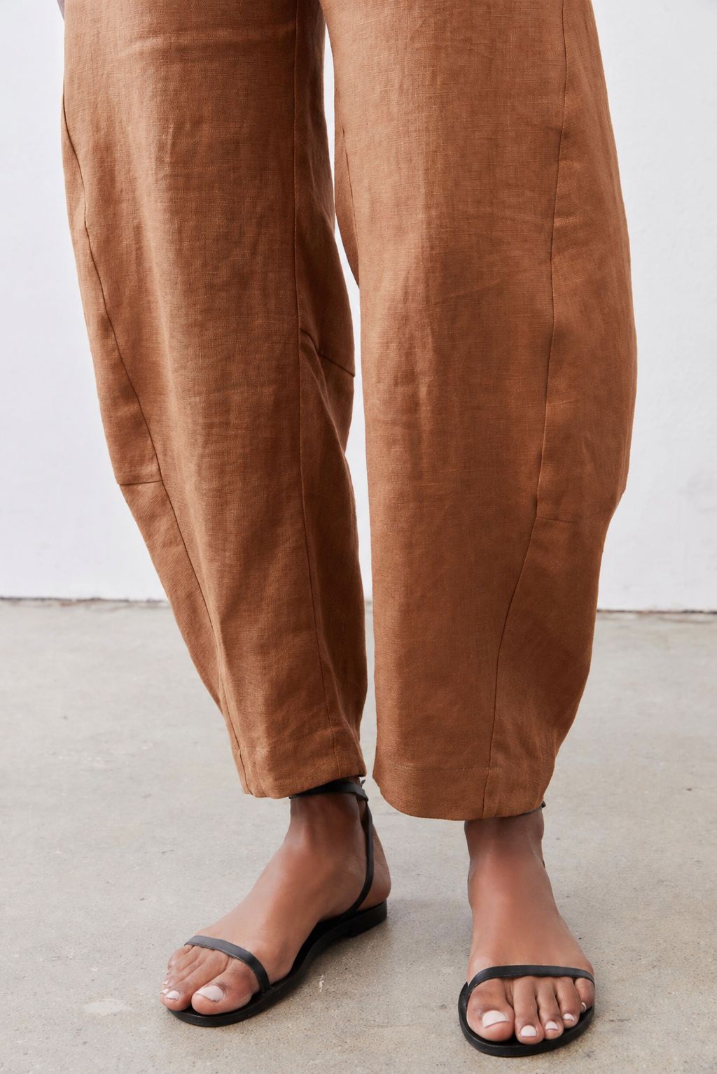 The Uptown Loose Linen Pants | Caramel – Ruti The Uptown Loose Linen Pants | Caramel – Ruti
