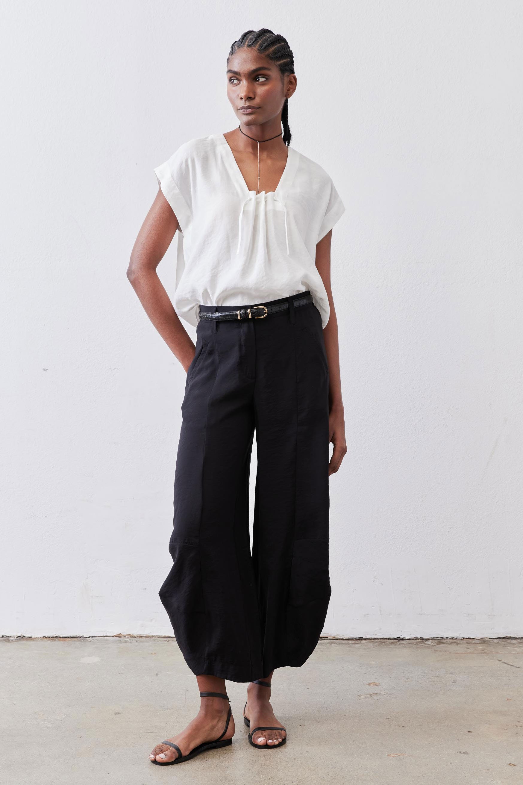 White short-sleeve cinched-neck poplin top with drawstring