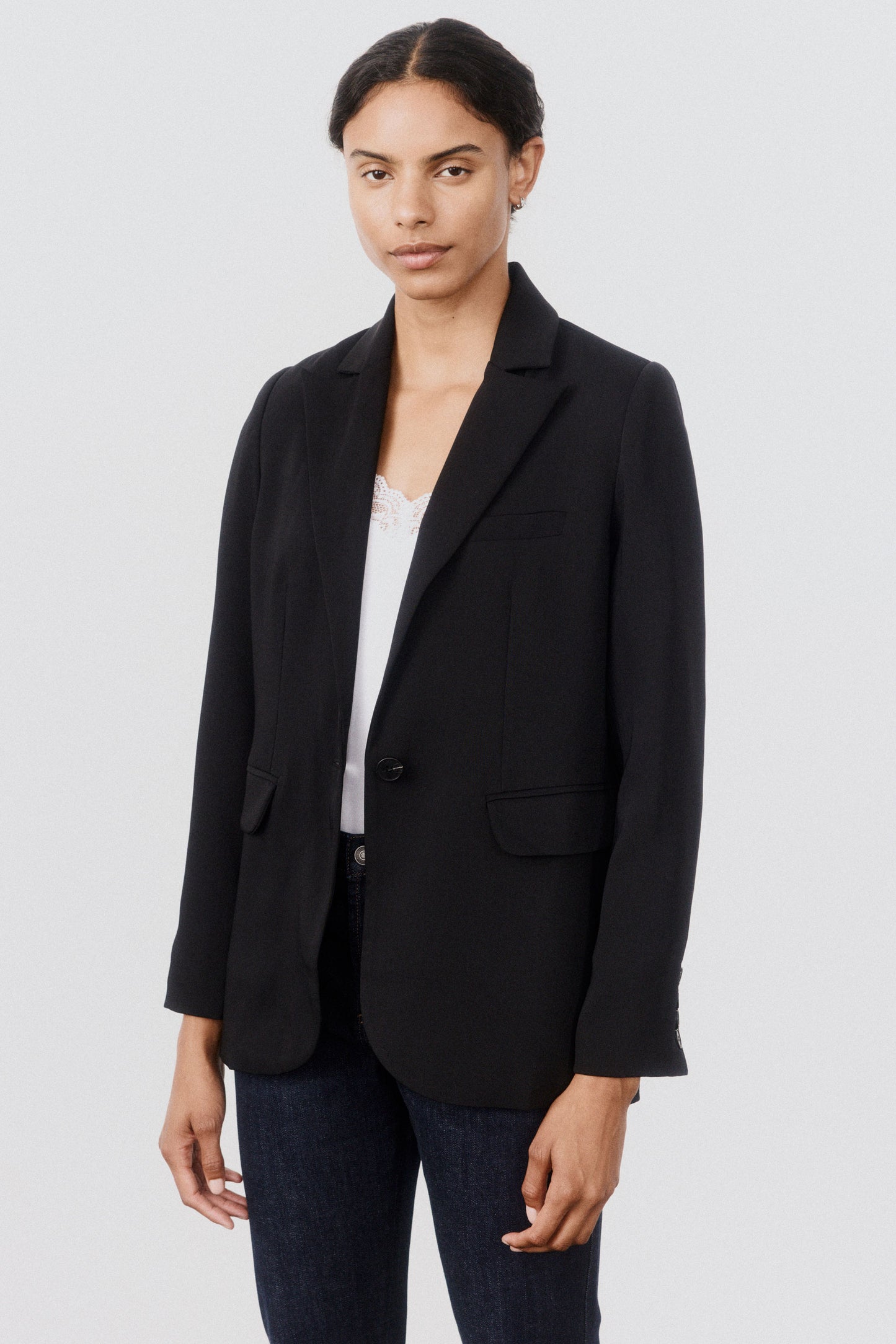 The Petite Classic Blazer That Upgrades You 2.0