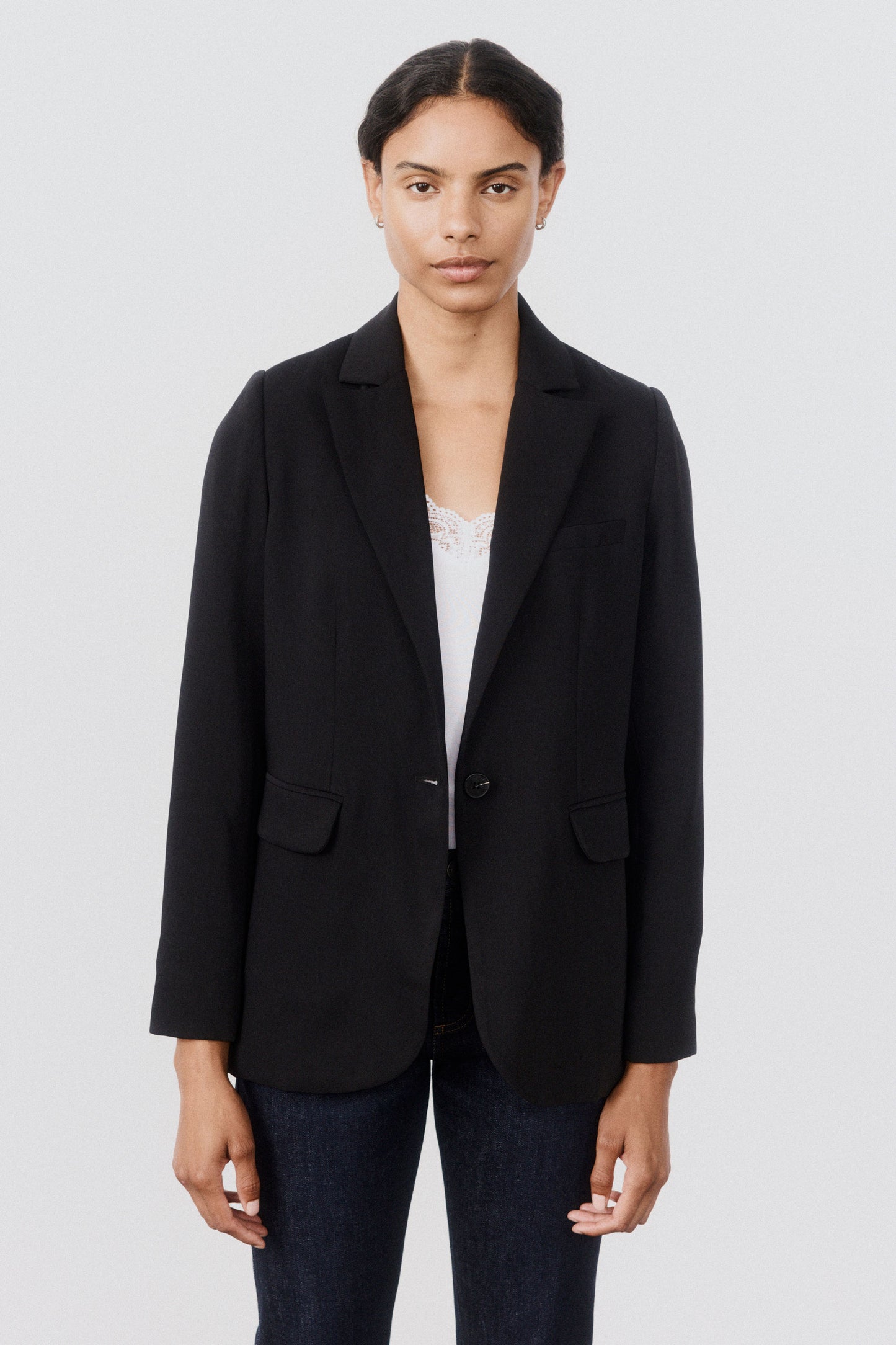 The Petite Classic Blazer That Upgrades You 2.0