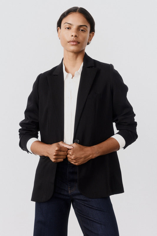 The Petite Classic Blazer That Upgrades You 2.0