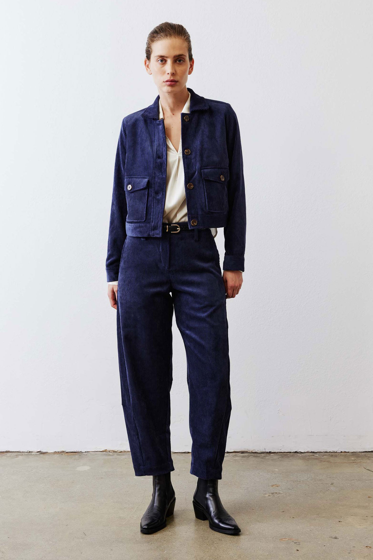 corduroyuptownpants-navy-10.