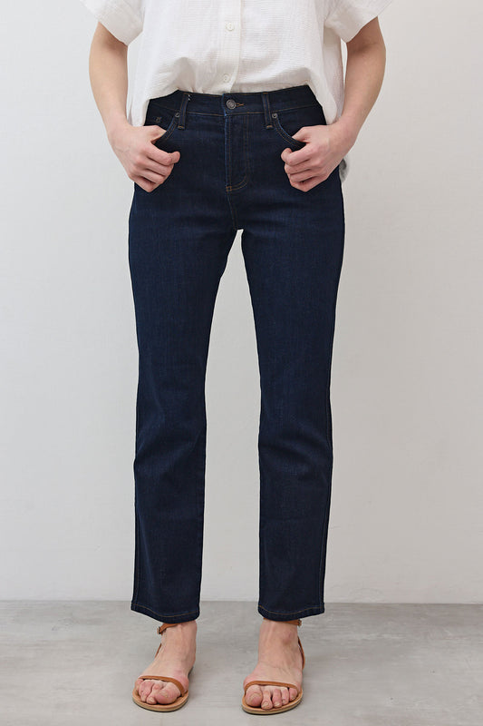 The Petite Crop Mid-Rise Straight Jeans