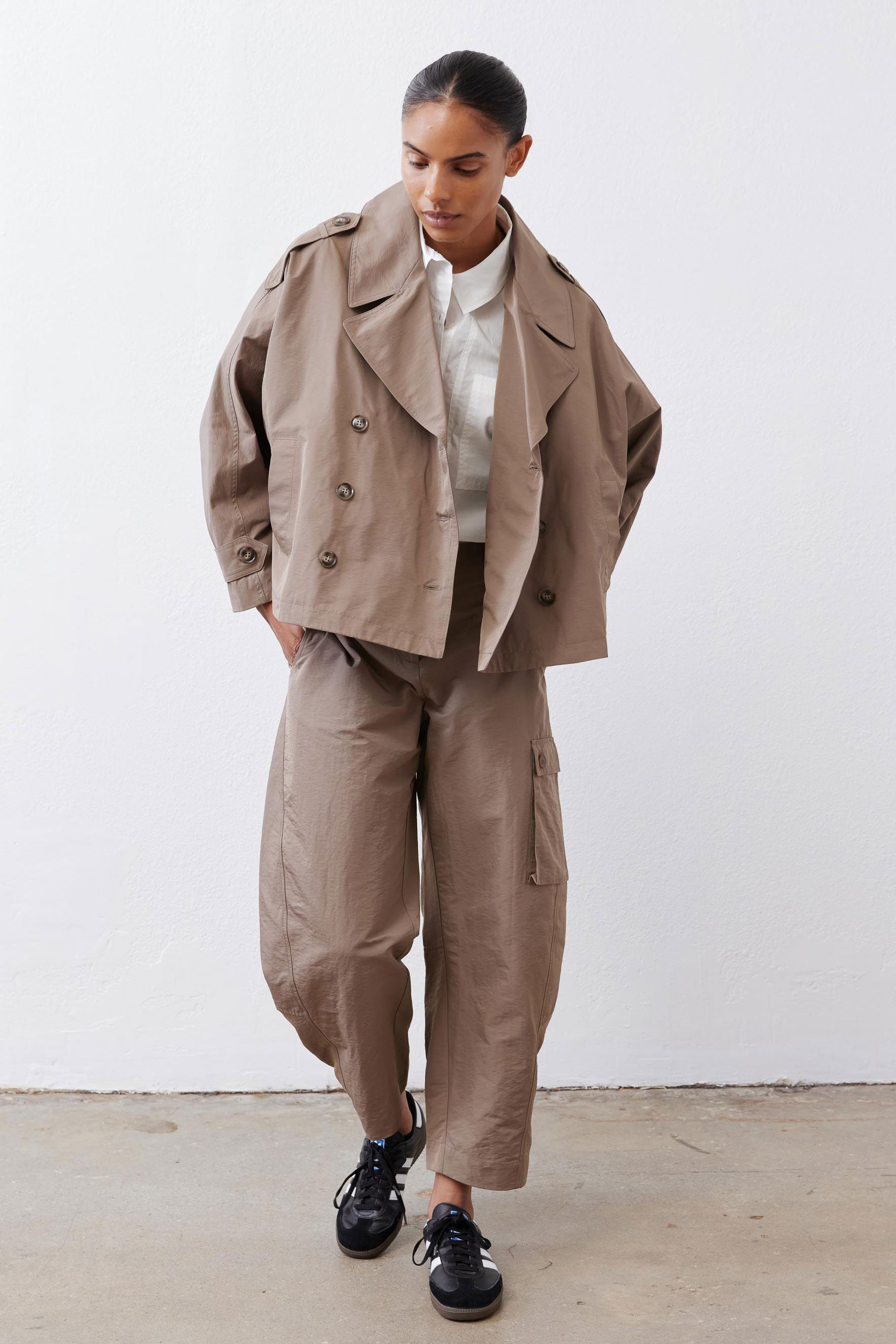 Walnut oversized trench coat, open front with buttoned flap pockets and dropped hem