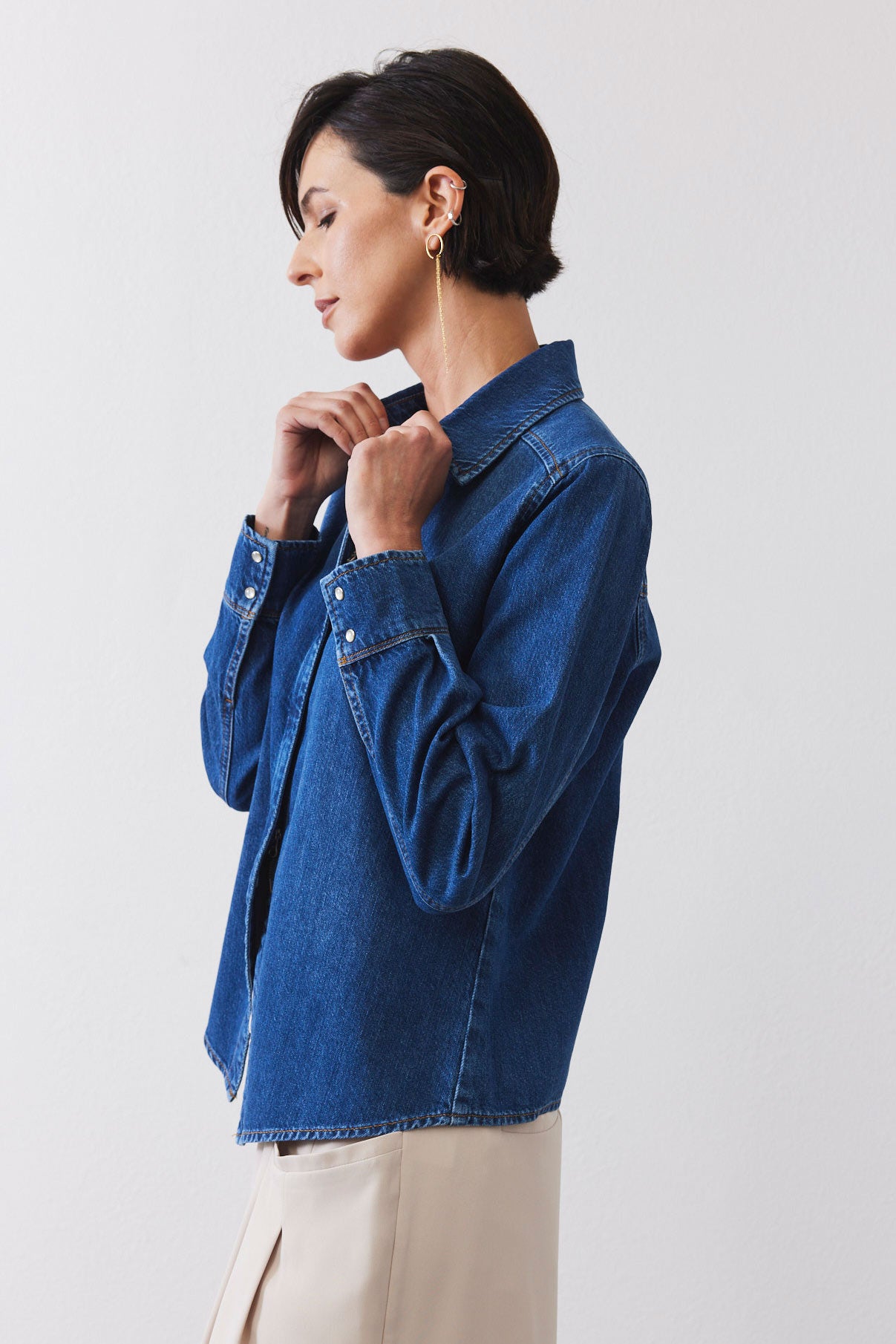 Denim Handkerchief With a Zipper Blouse