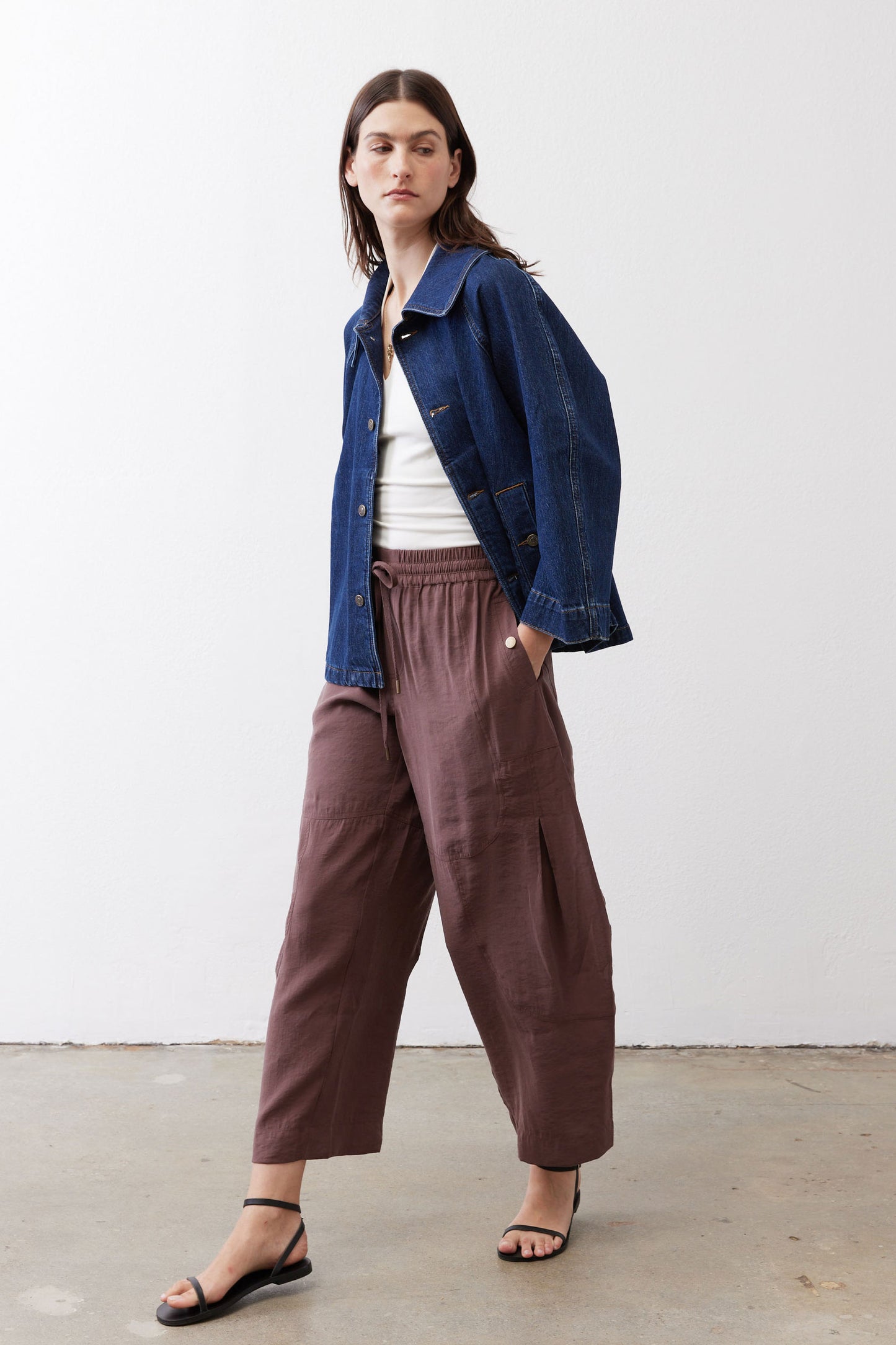 Denim cropped swing jacket, medium wash, button-front and pointed collar