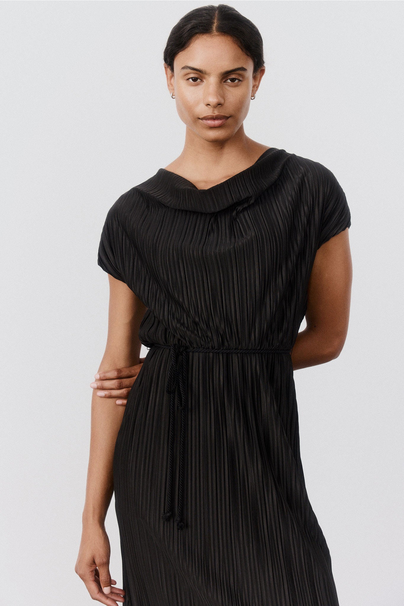 Draped Pleated Maxi Dress Black / XL Draped Pleated Maxi Dress Black / XL