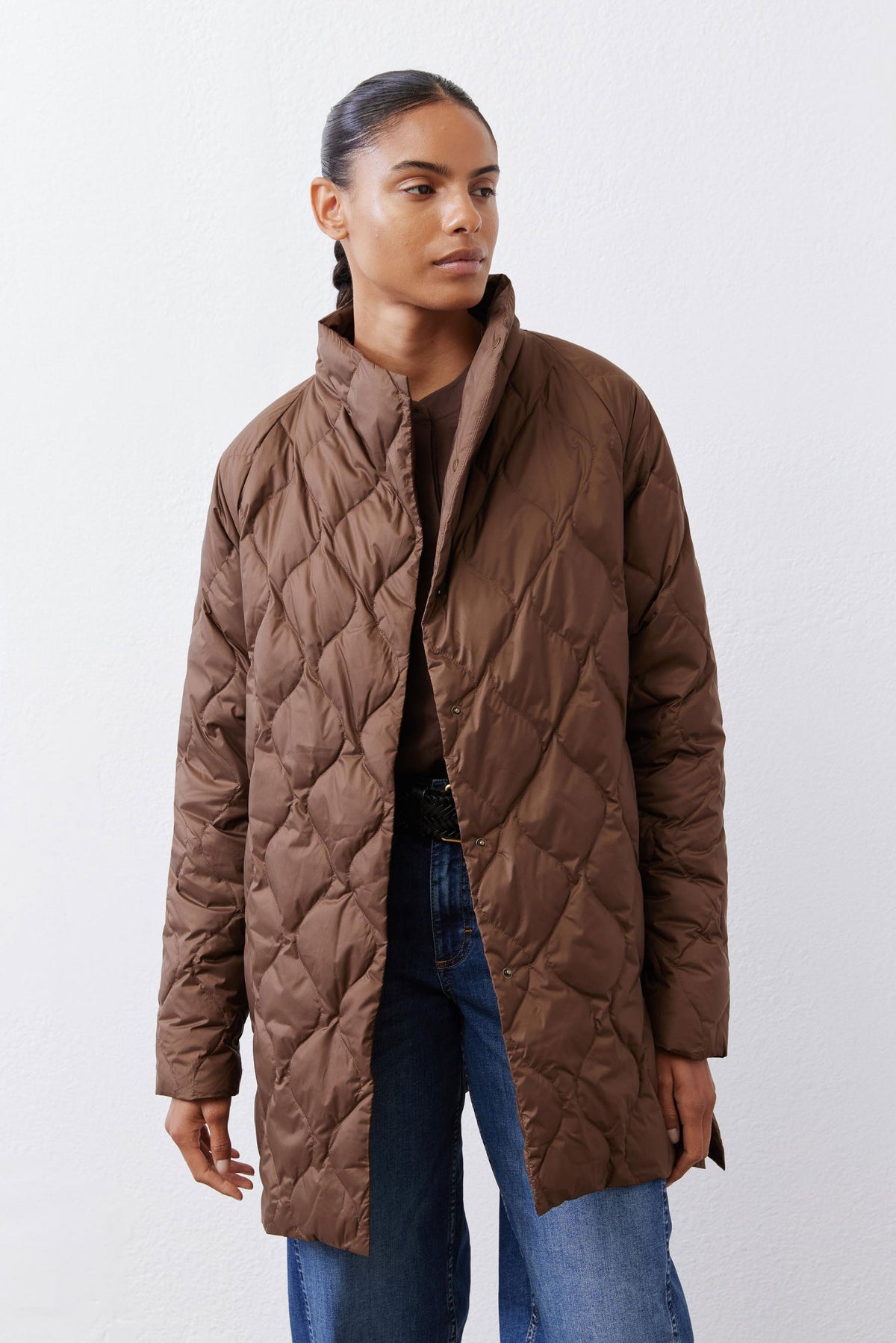 Bistro Brown light down puffer coat with quilted diamond texture and zip front
