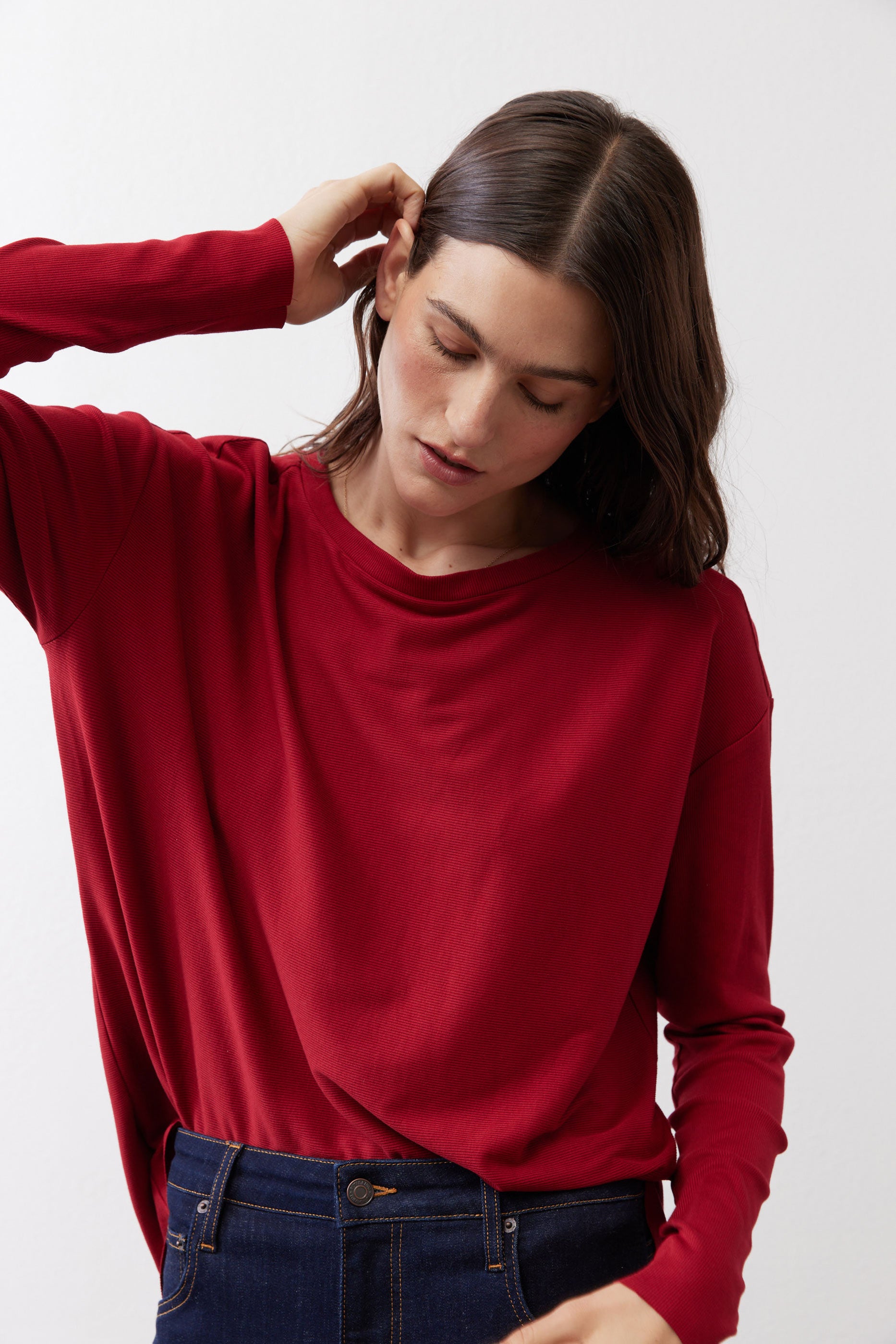 Garnet long-sleeve top with crew neck
