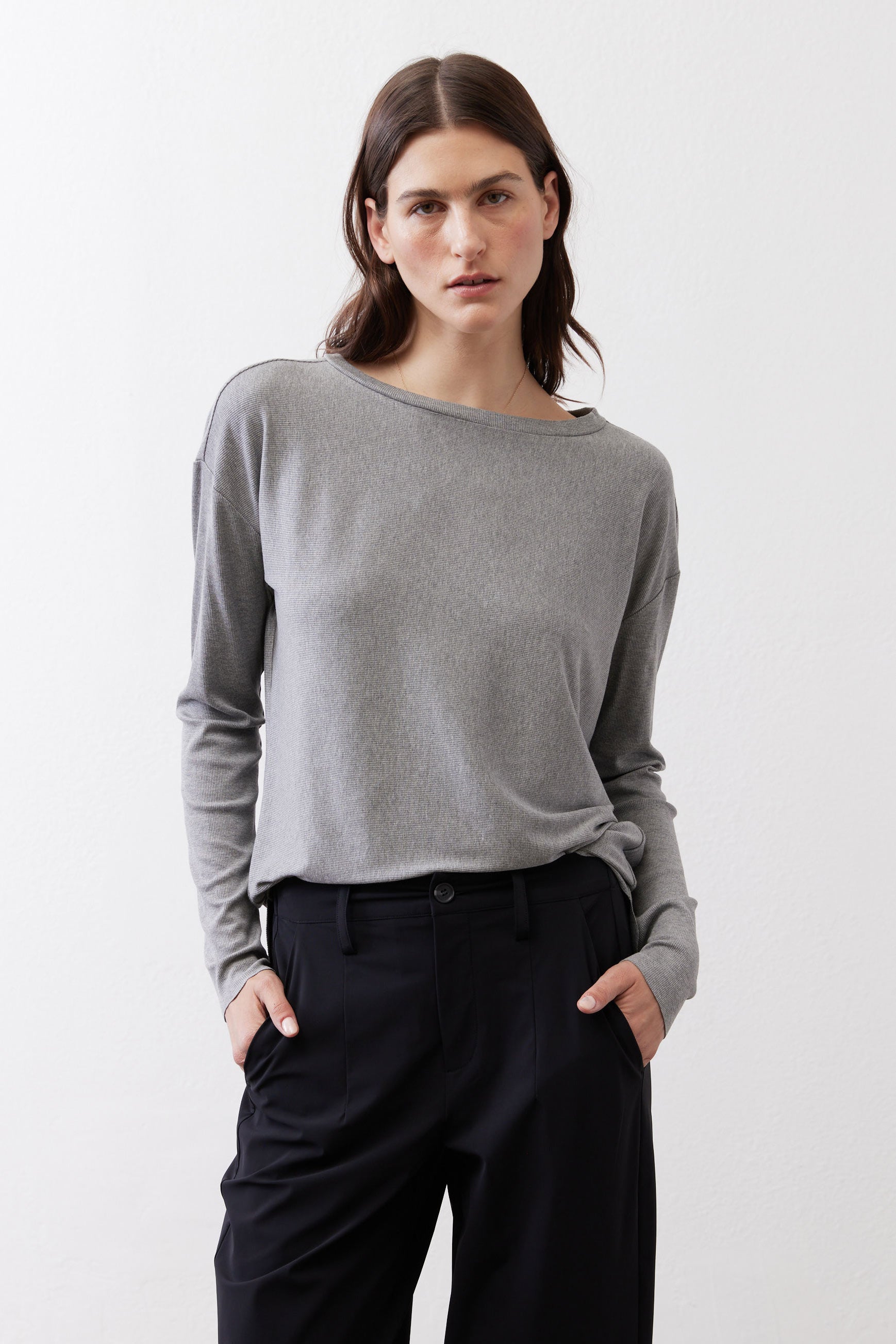 Gray melange long-sleeve crewneck top with relaxed fit, front view