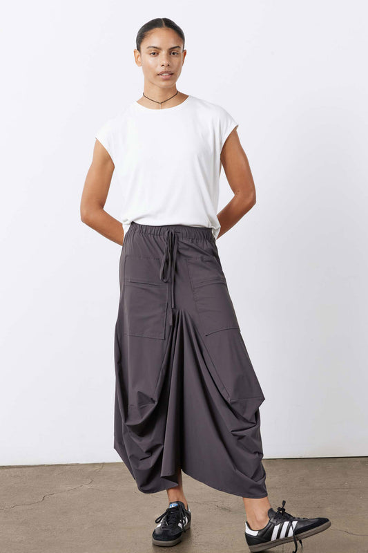 Go-To skirt dark graphite, relaxed drape with cargo pockets and tied elastic waist