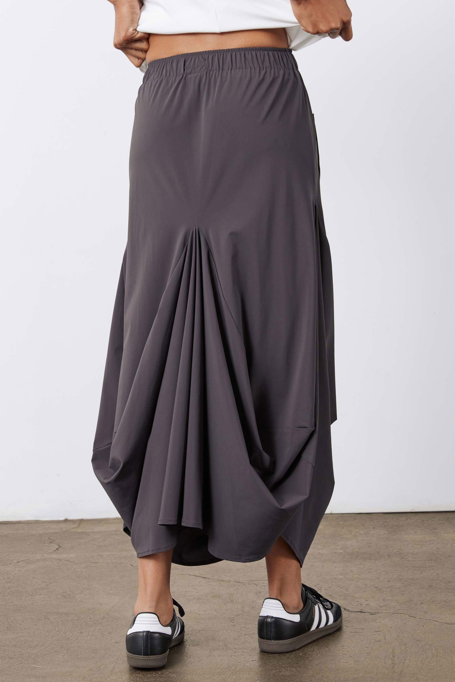 The Go-To Skirt | Graphite – Ruti