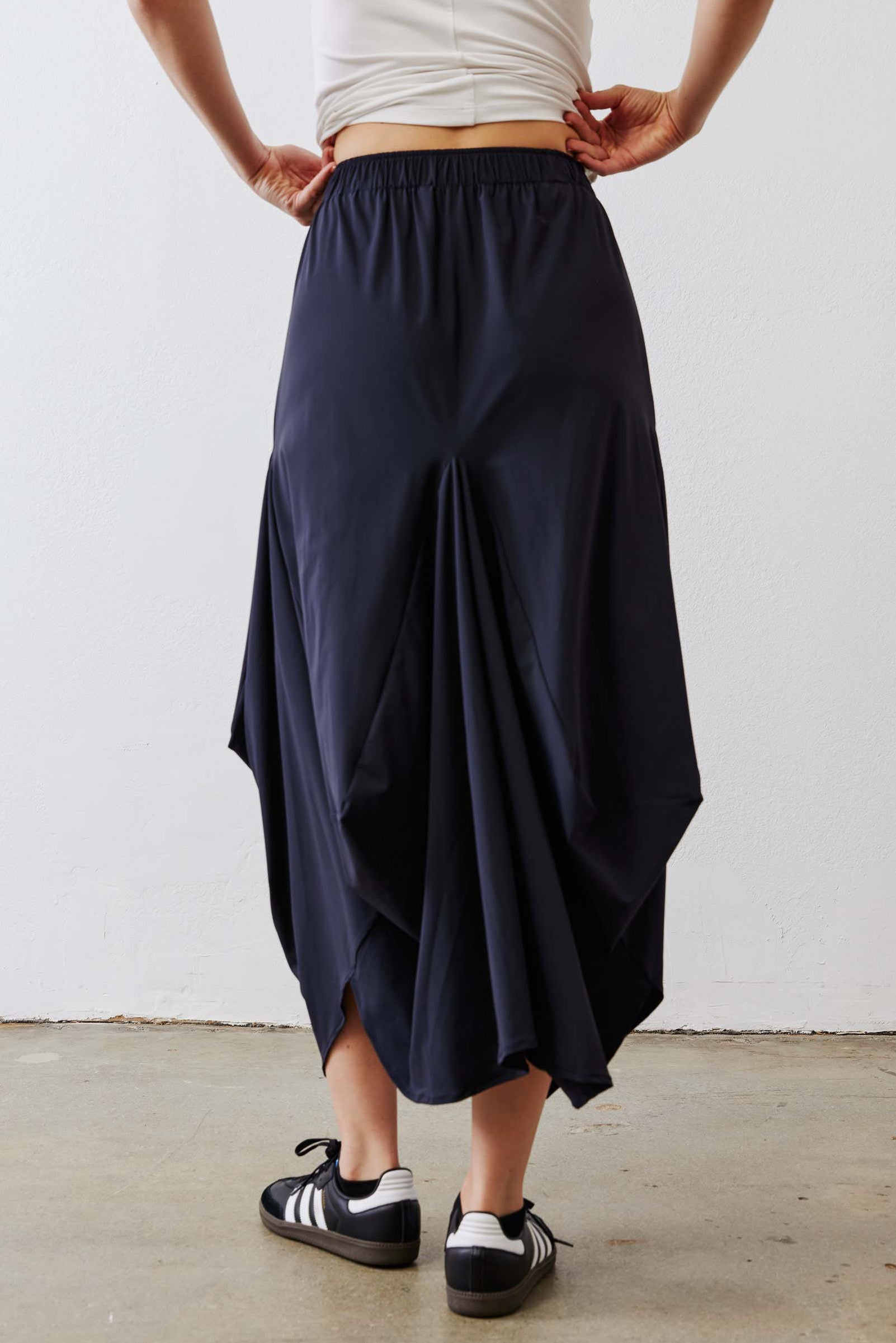 The Go-To Skirt | Dark Navy – Ruti