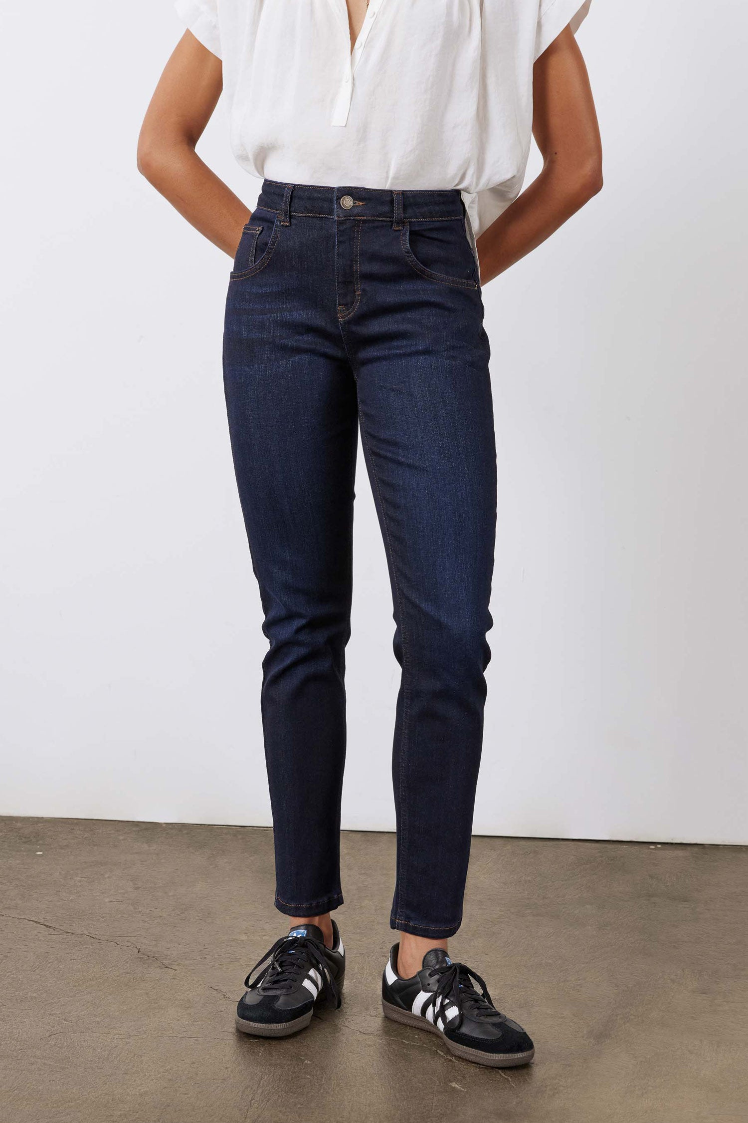 Iconic Fitted Jeans 2.0