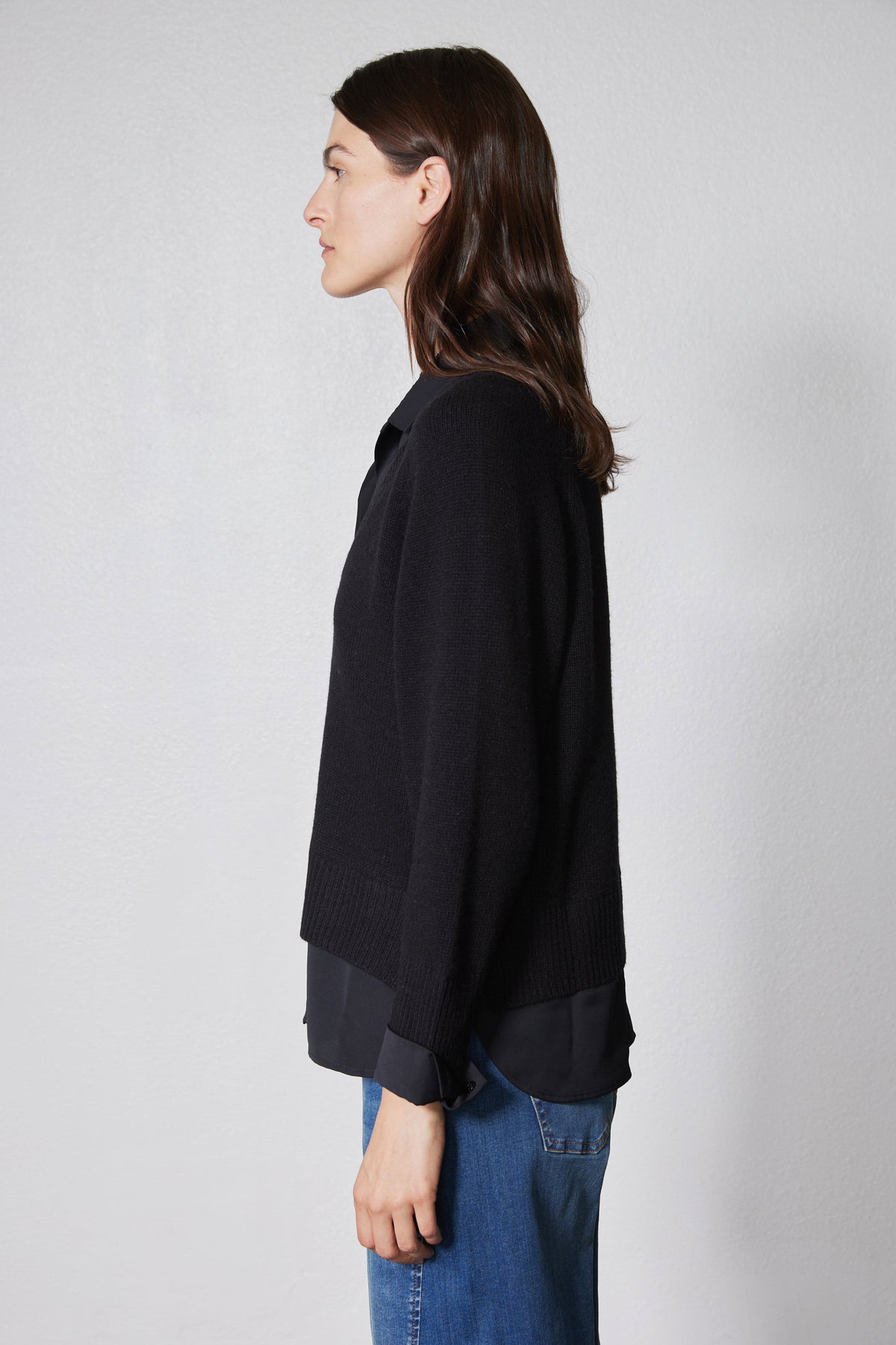 Black knit pullover sweater shirt with collar and curved side hem