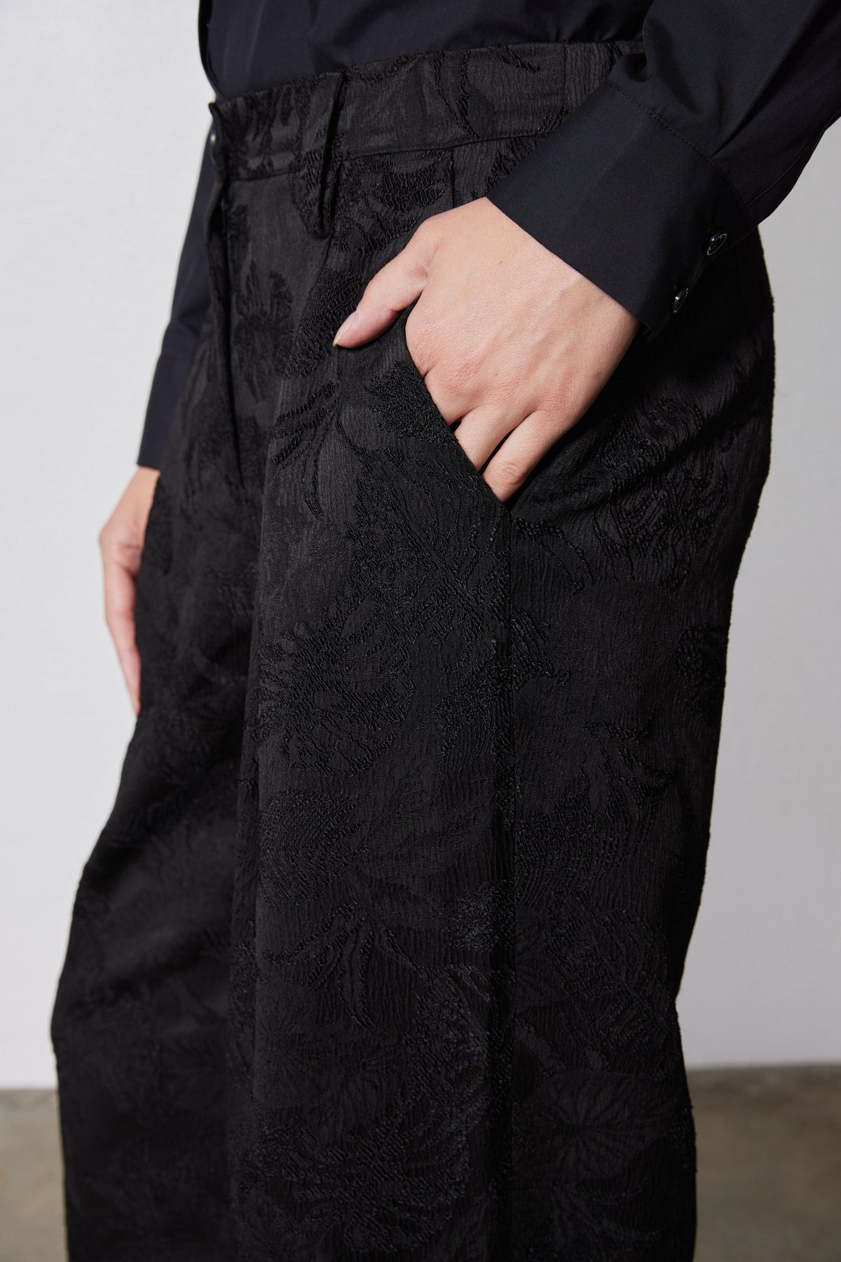 Wide Leg Pleat Jacquard Pants