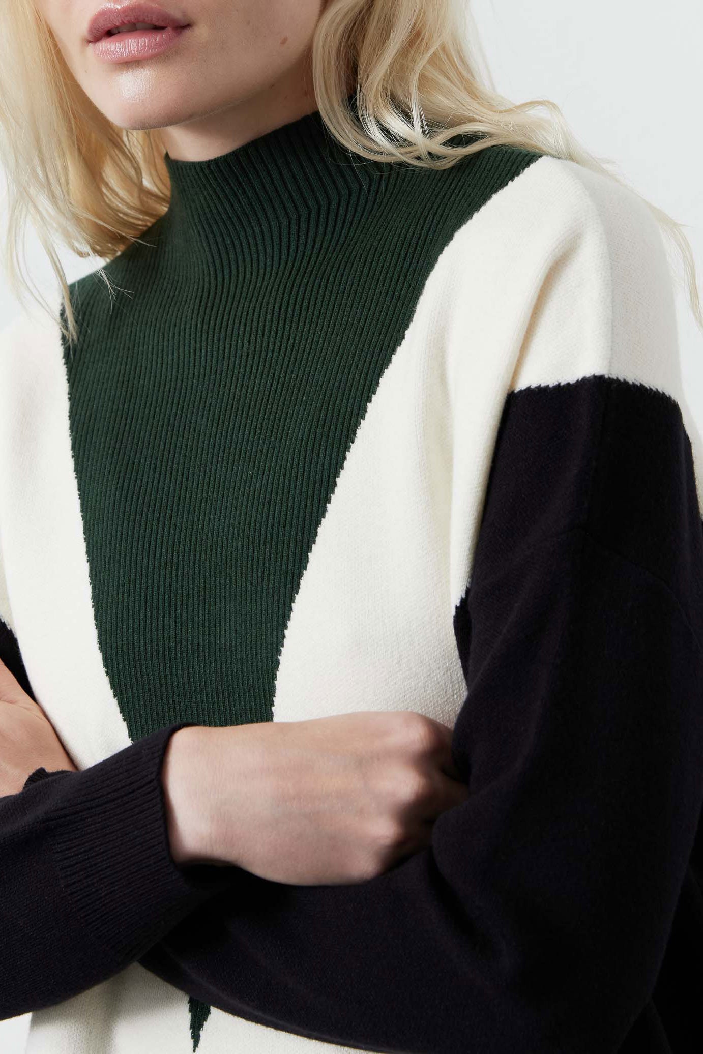 Light Knit Chevron Colorblock Sweater