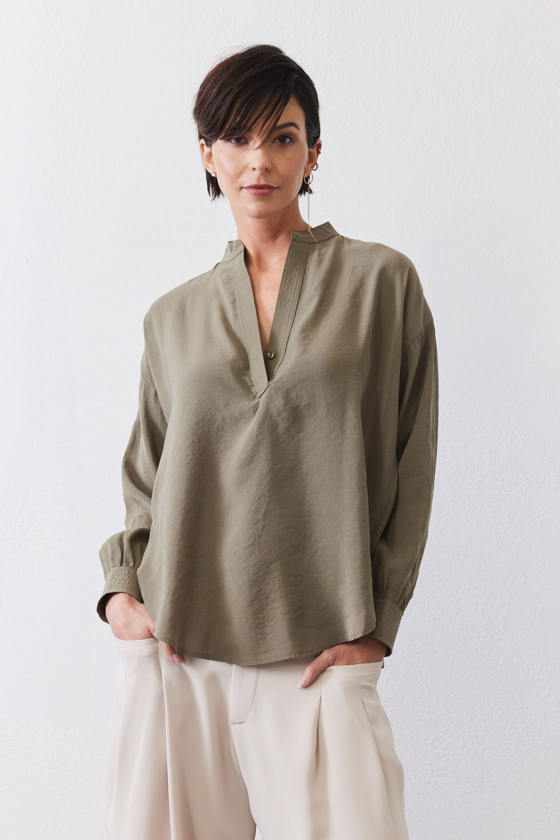 Not Too Loose Light Poplin Blouse