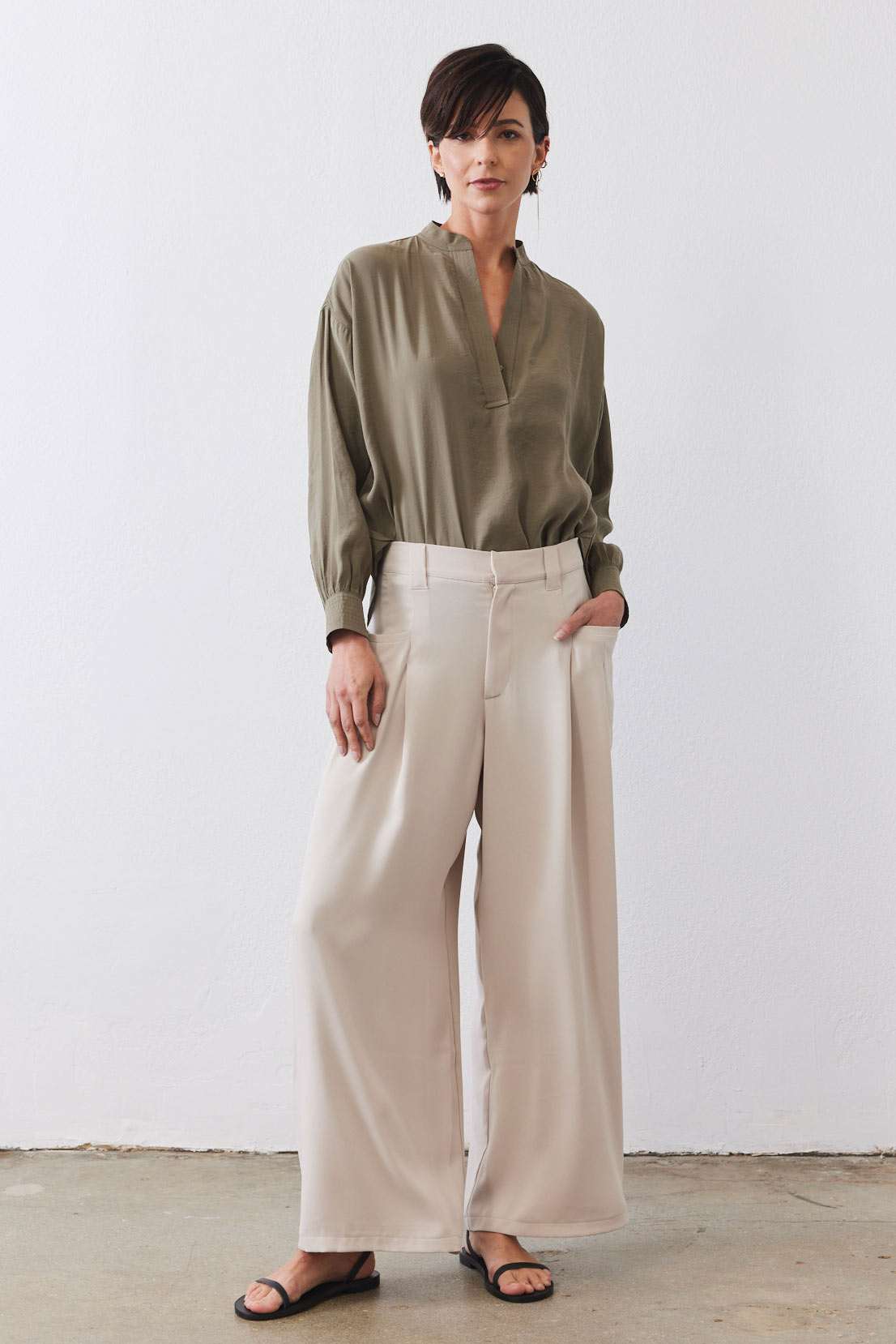 Not Too Loose Light Poplin Blouse