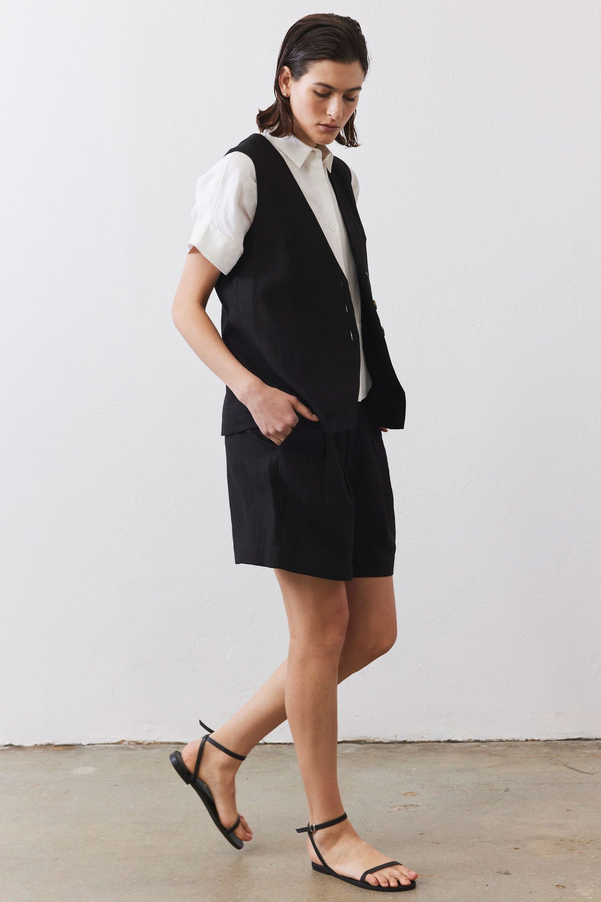 The Linen Button Vest