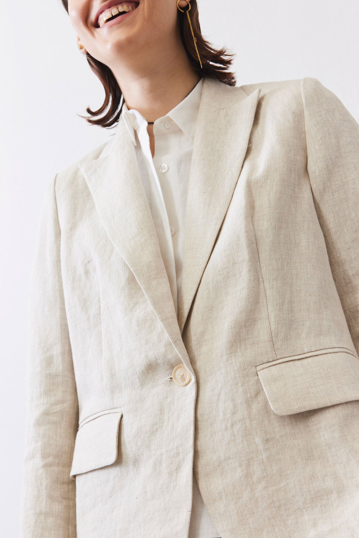 The Linen Classic Blazer That Upgrades You