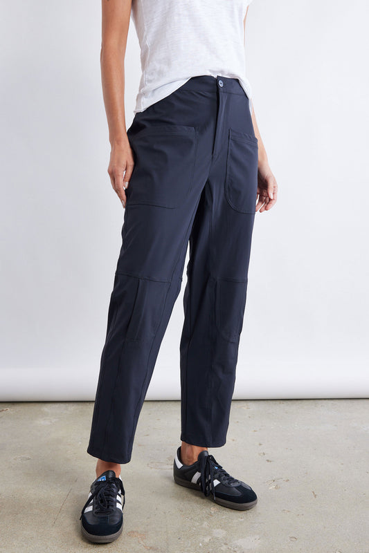 The Petite Everlasting Slim Pants