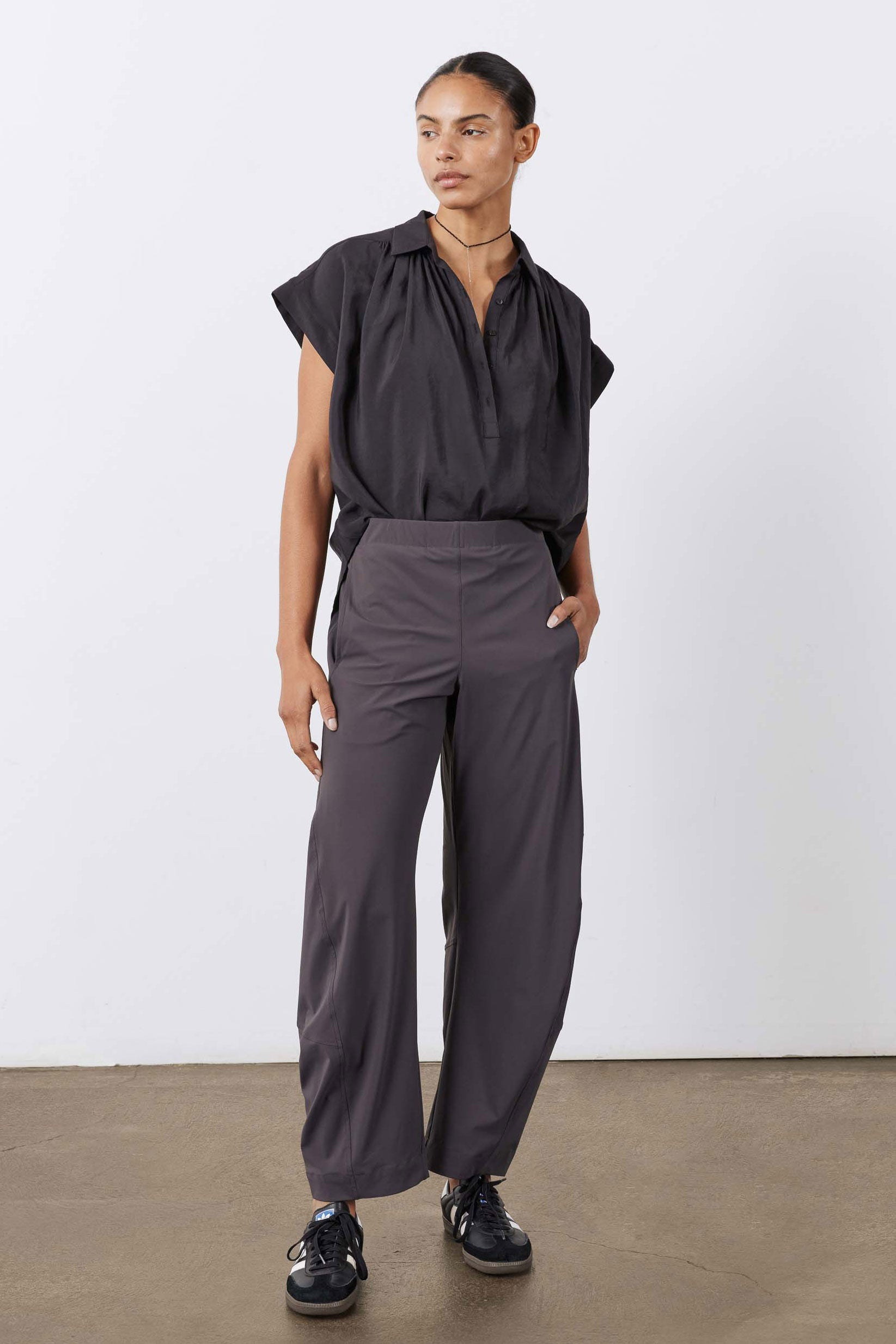 The Nonchalant Oversized Voile Blouse | Black – Ruti