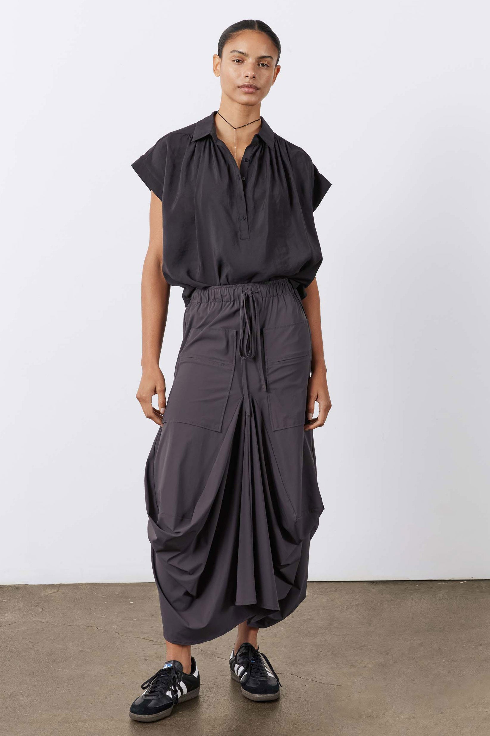 新品未使用　argue OVER DEFORMATION BLOUSE The Nonchalant Oversized Voile Blouse | Black – Ruti