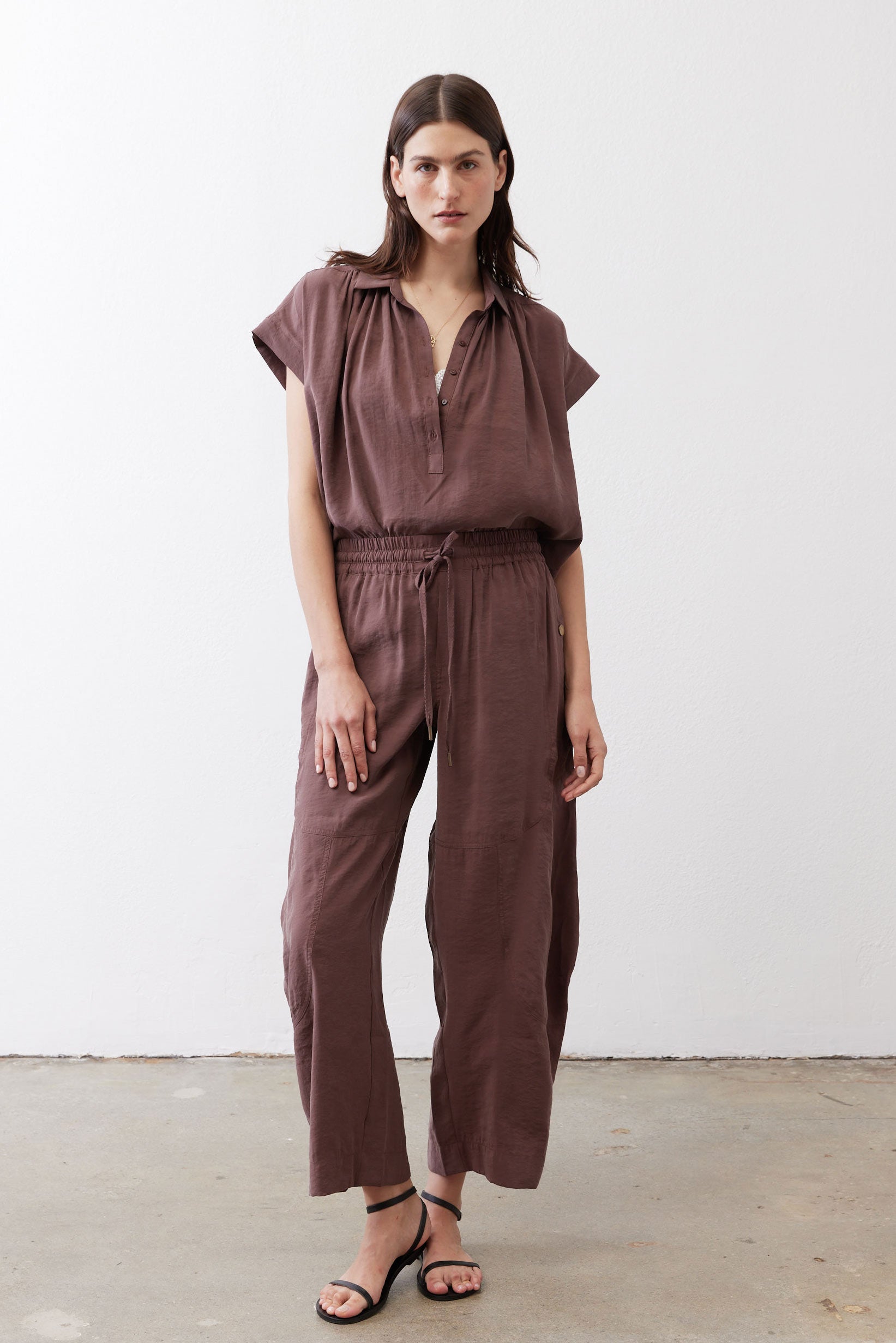 Chicory coffee baggy utility pants with elastic waistband and front flap pockets