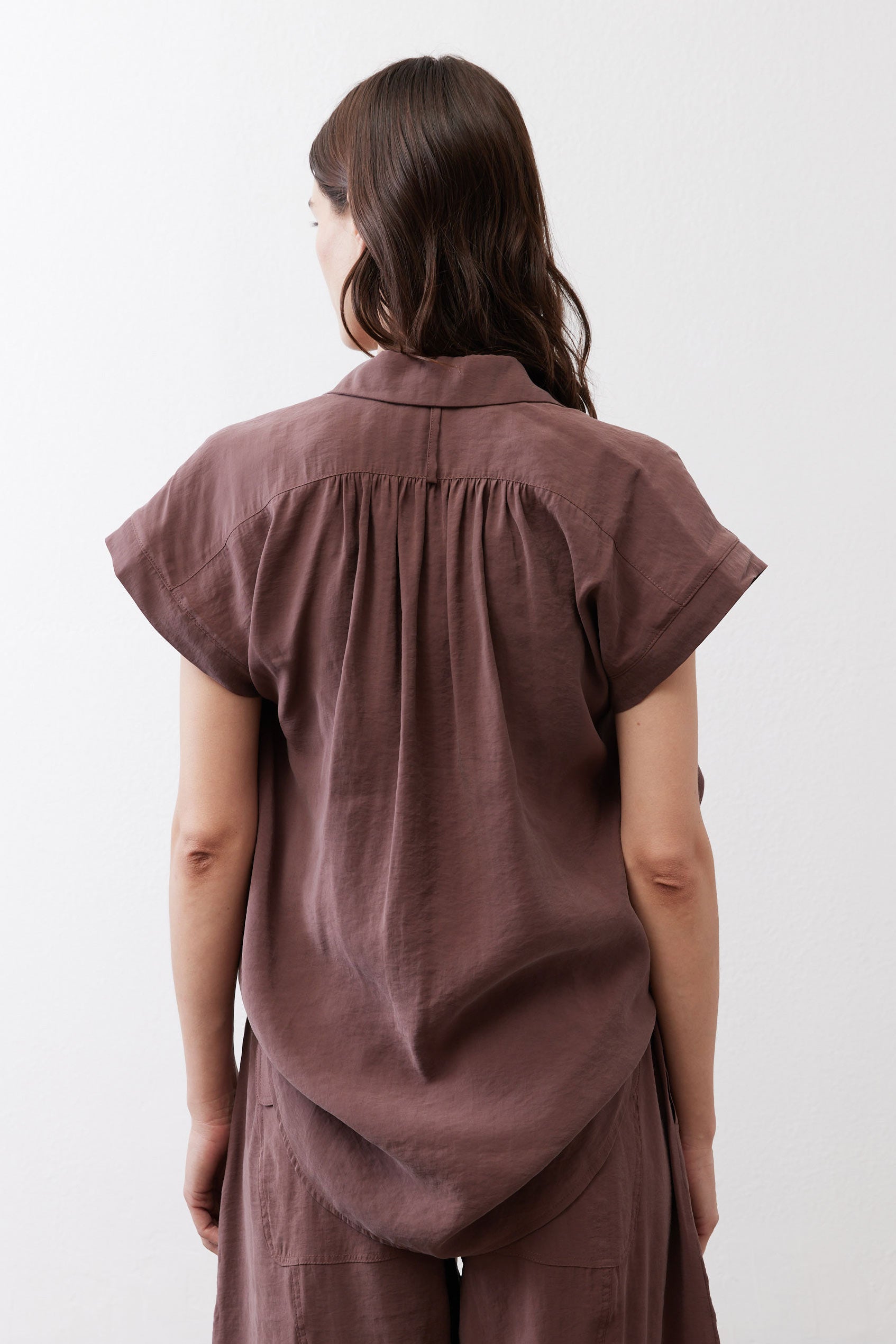 Oversized voile blouse in dark brown, back gathered yoke, short flutter sleeves