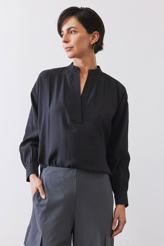 Not Too Loose Light Poplin Blouse