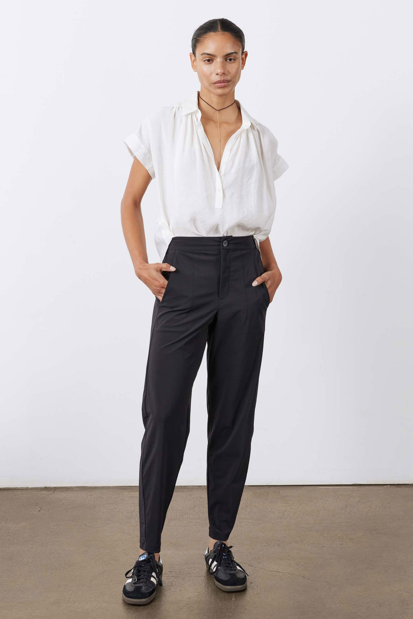 Petite Not Too Tapered Pants