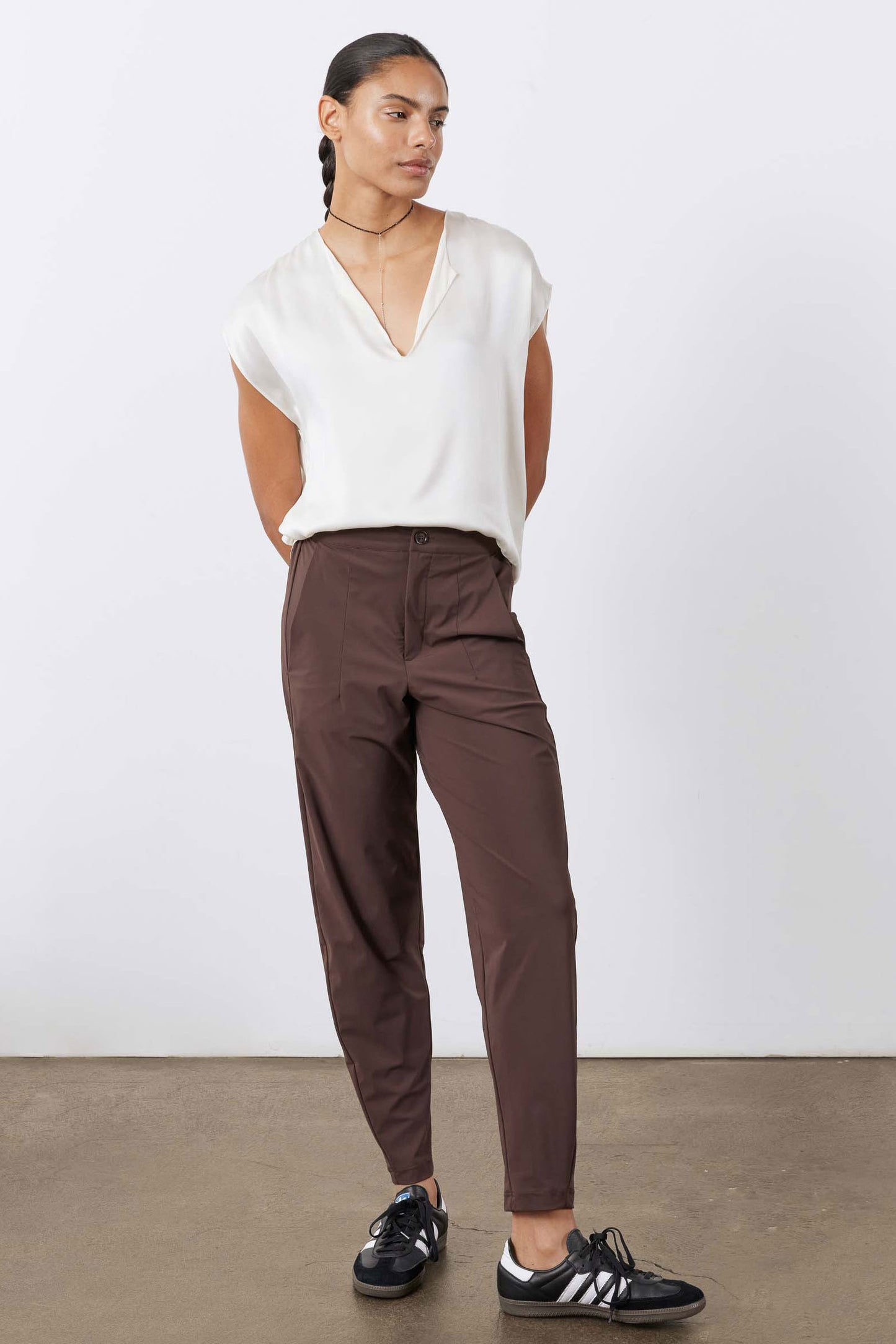 Petite Not Too Tapered Pants