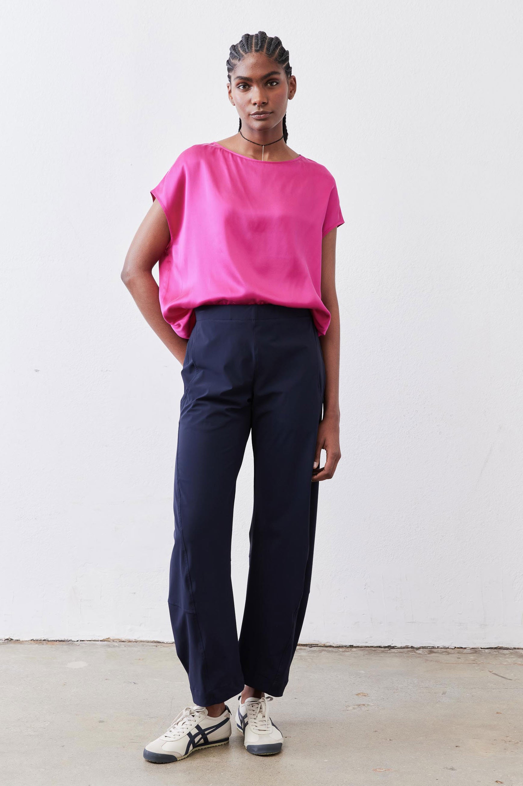 Deep sea work pants with elastic waist and relaxed ankle-length fit