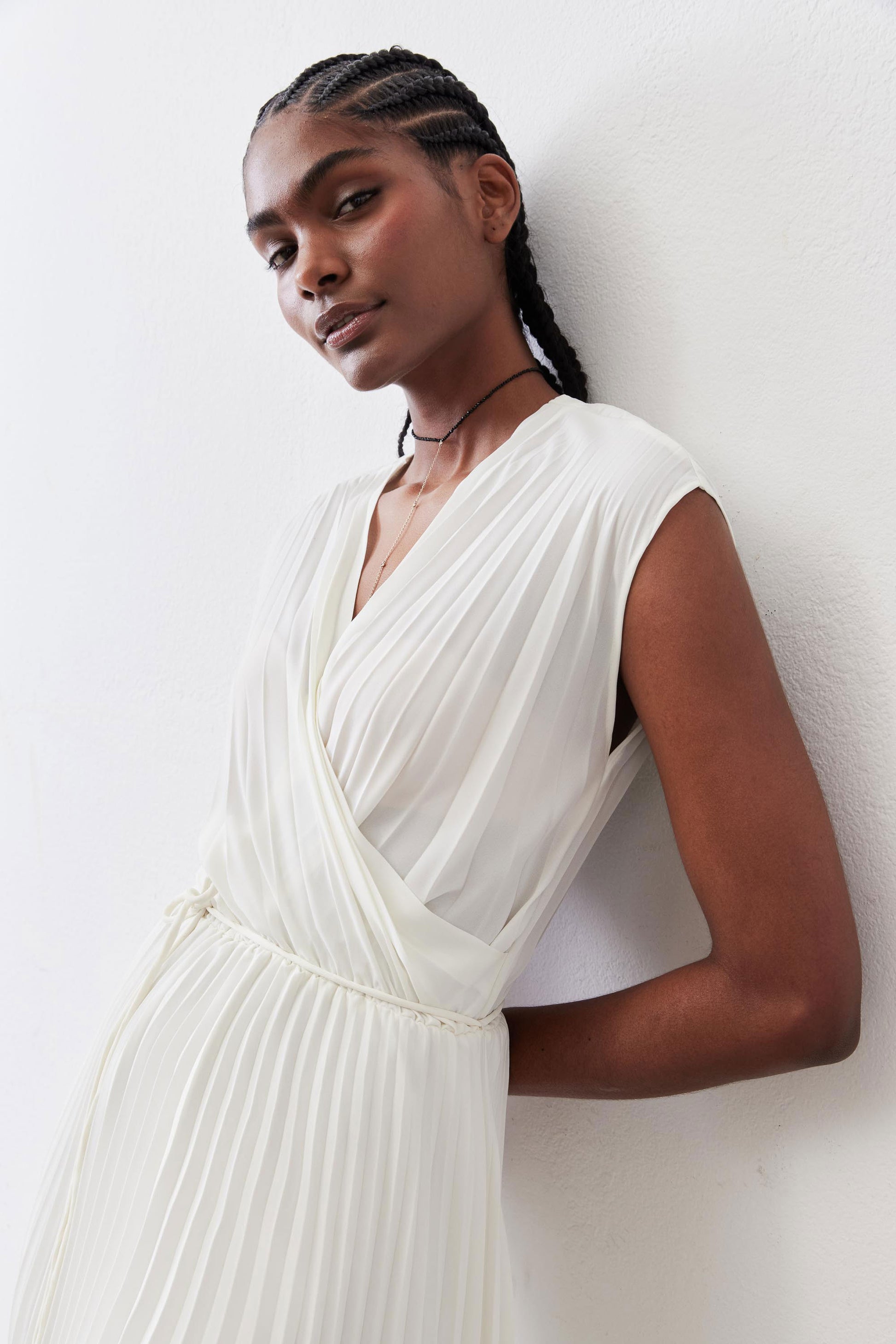 Perfect Pleated Wrap Dress Ivory / L Perfect Pleated Wrap Dress Ivory / L
