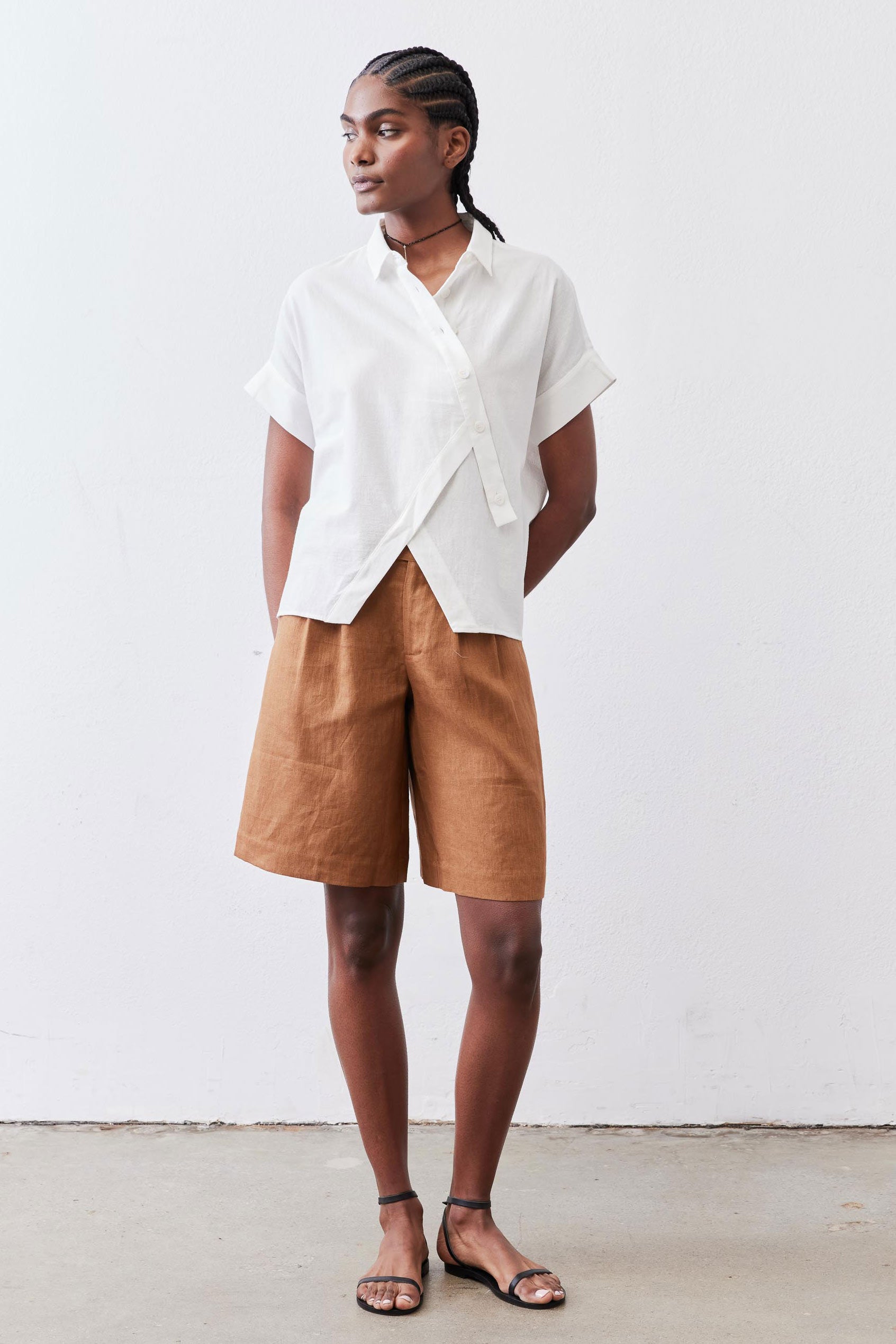 dress up shorts The Pleated Bermuda Shorts Caramel / 12