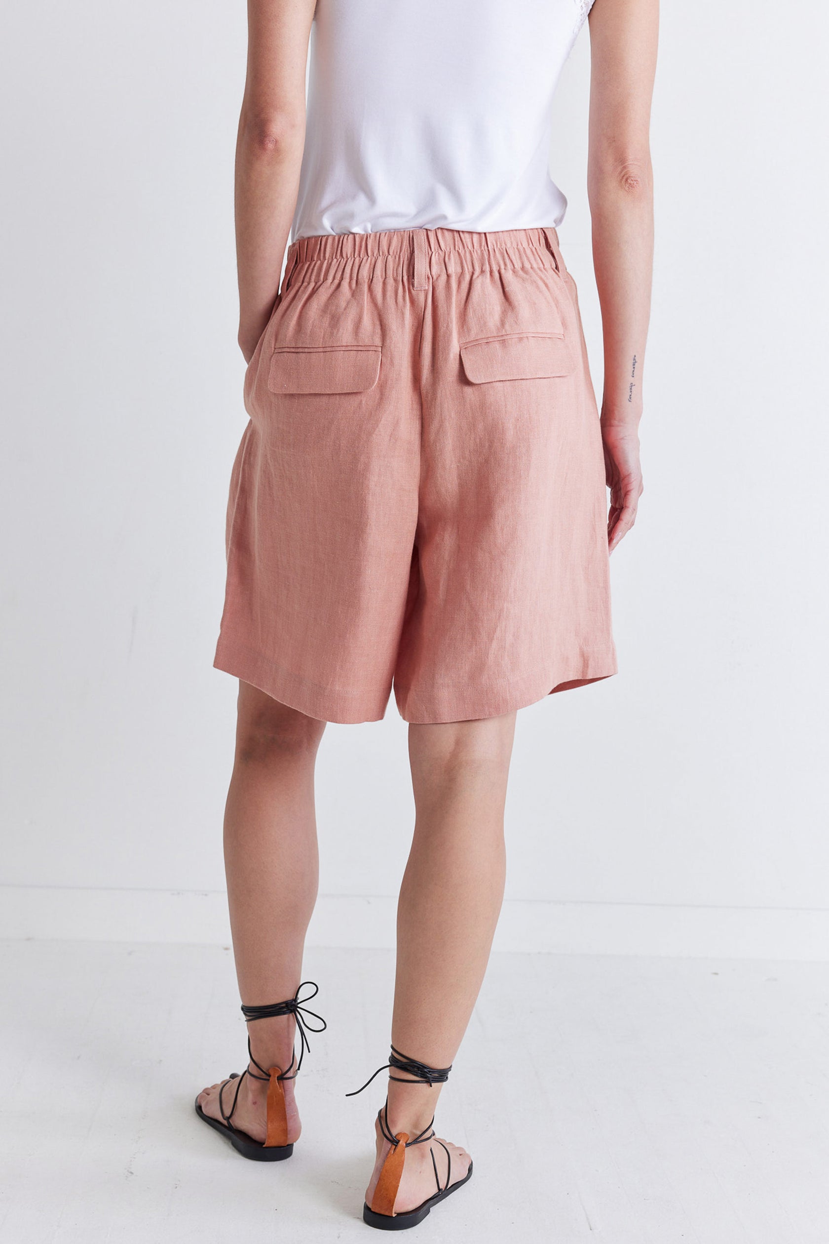 The Pleated Bermuda Shorts – Ruti