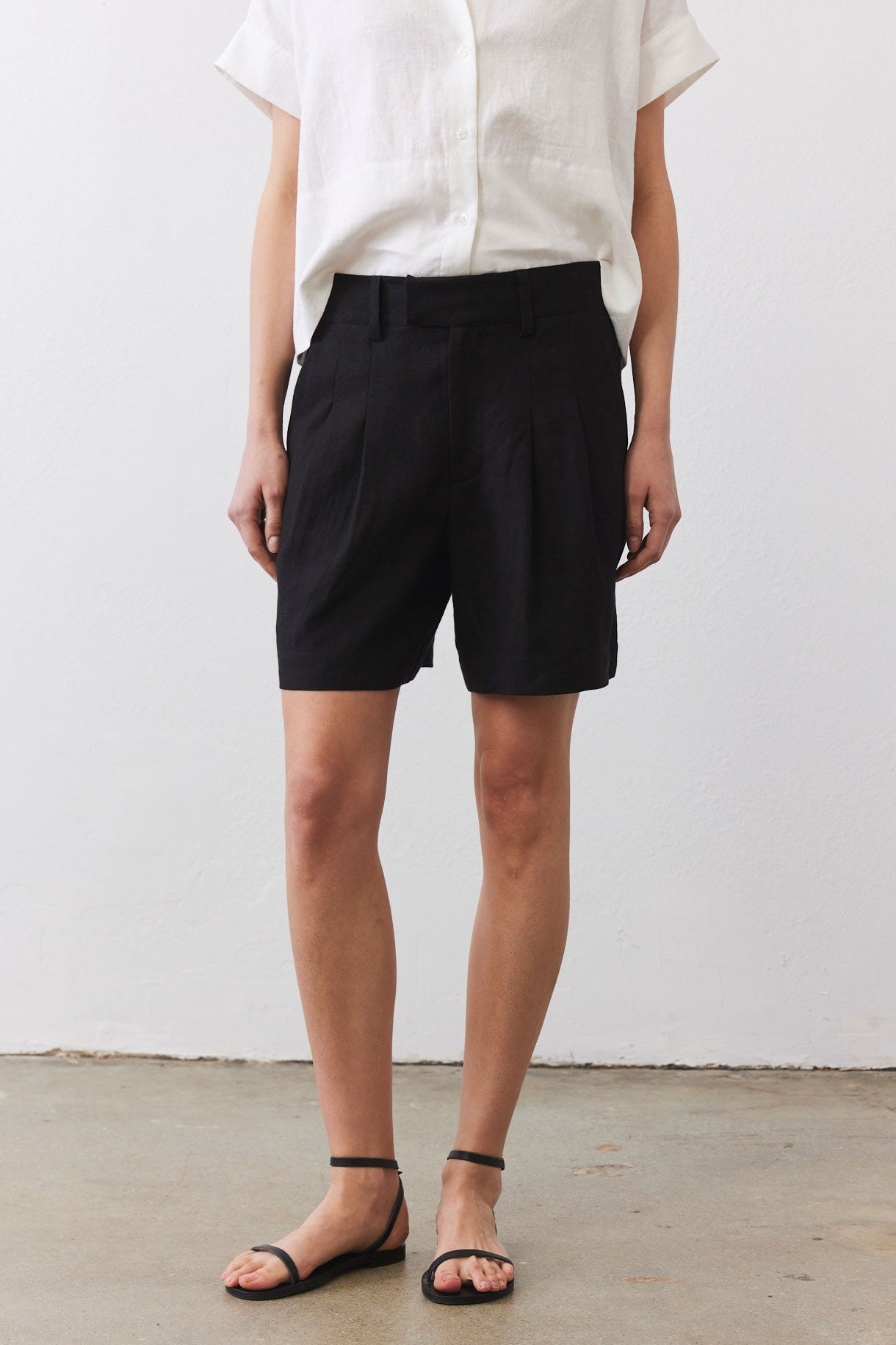 The Pleated Bermuda Shorts