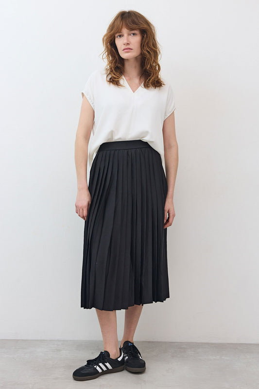 Pull On Pleated Skirt