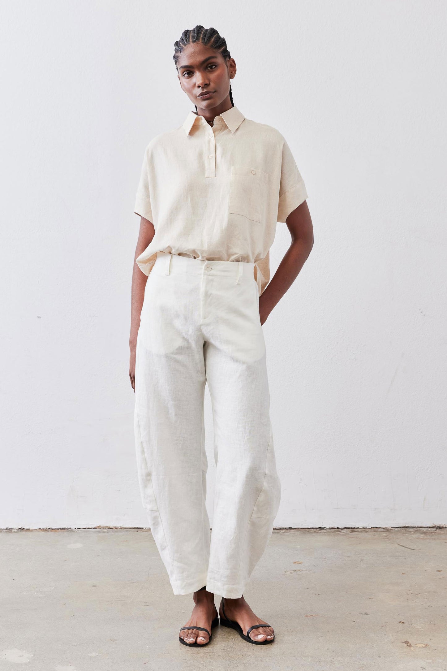 Oat linen short-sleeve blouse with button-up front and collar