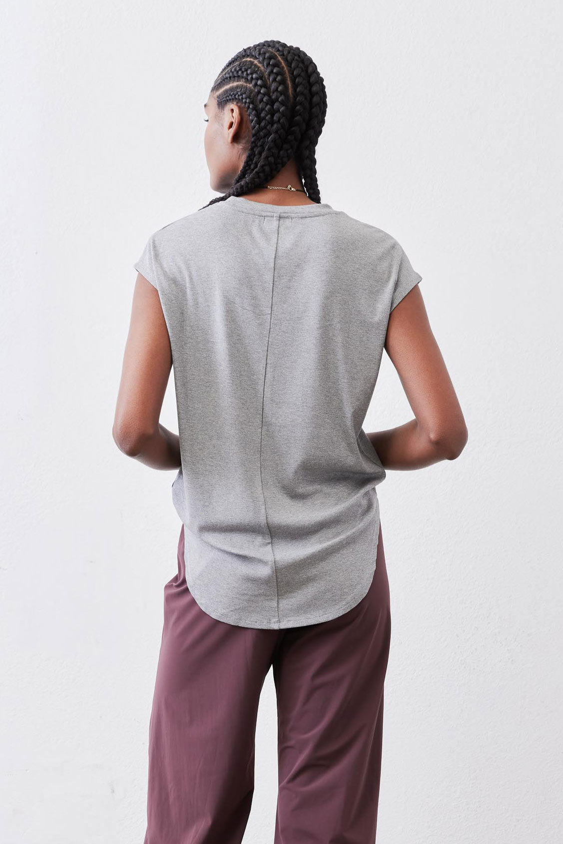The Ribbed Tuck-In Tee | Gray Melange – Ruti