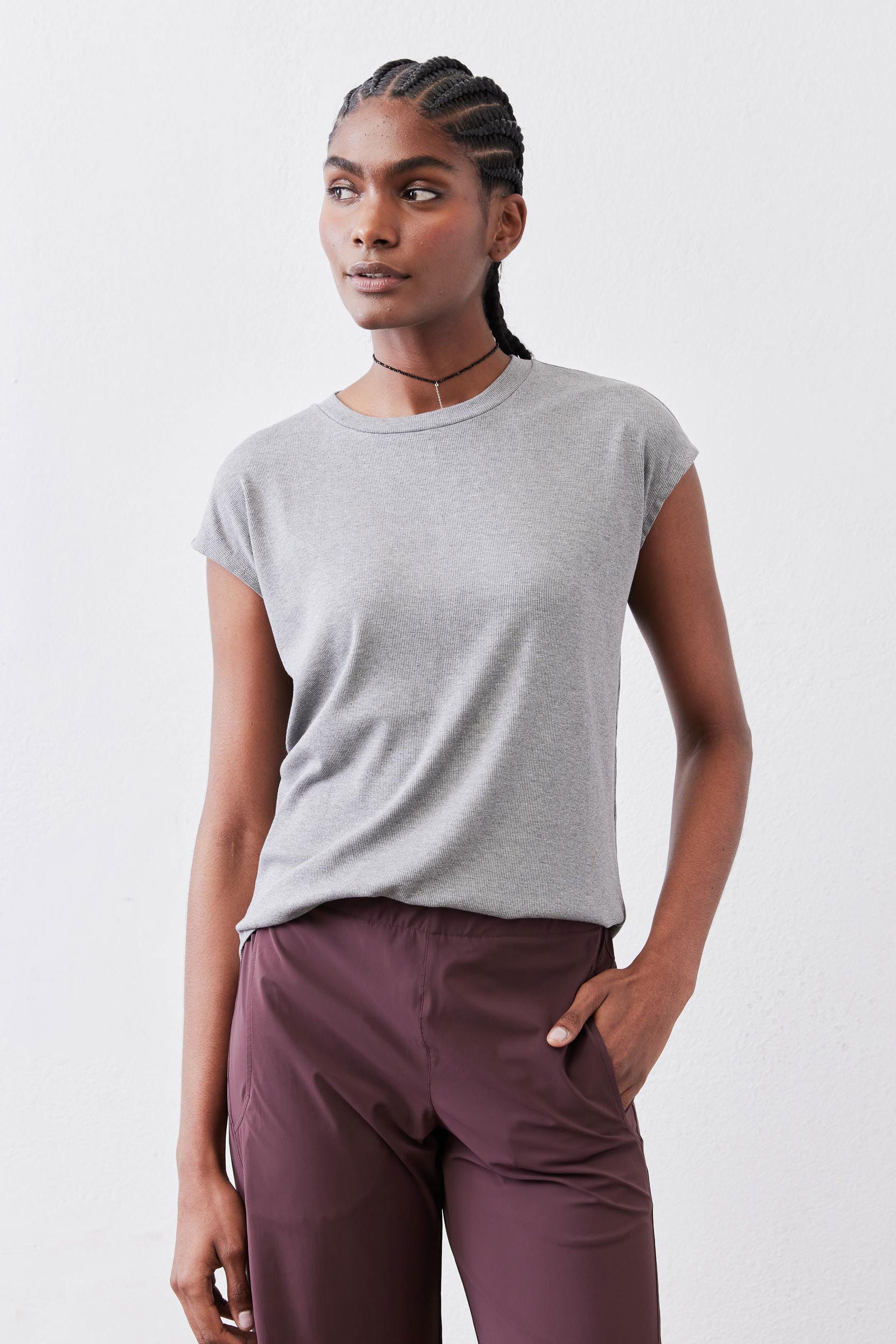 The Ribbed Tuck-In Tee | Gray Melange – Ruti