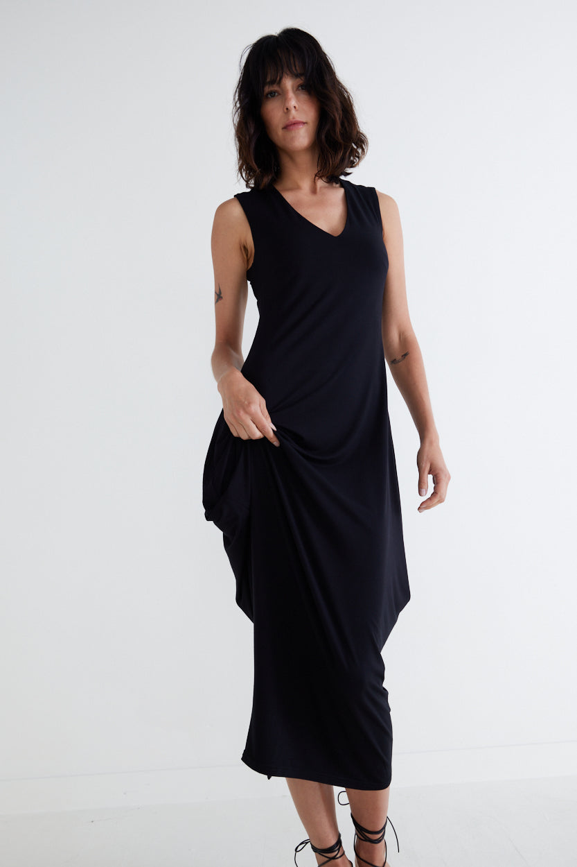 Iconic Sleeveless Dress – Ruti