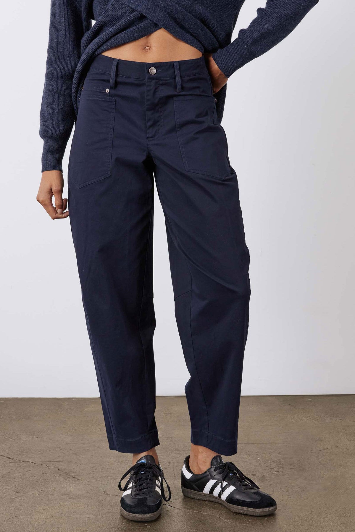 Deep sea slouchy twill pants with button fly and cargo pockets, side view