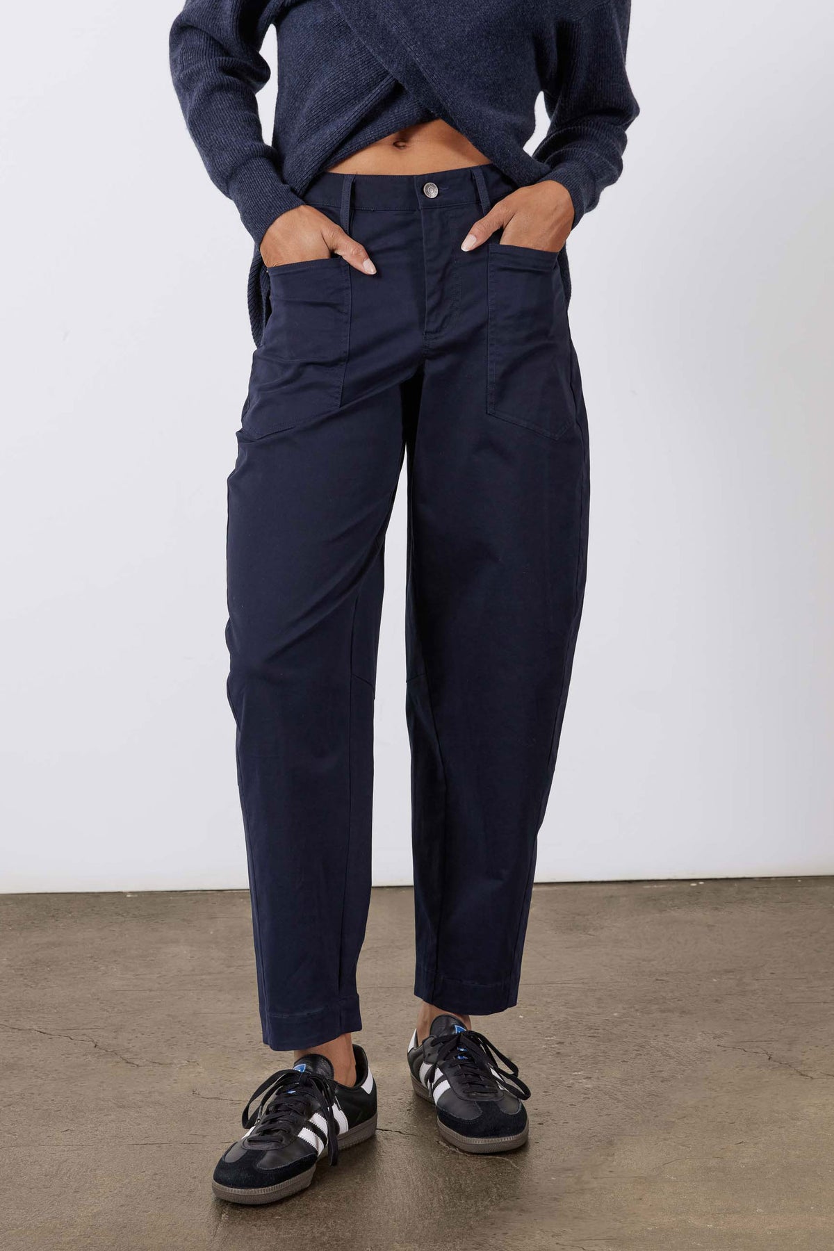 Deep sea slouchy twill pants with button closure and multiple pockets, front view