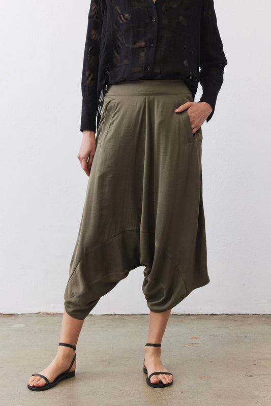 Slouchy Cropped Pants